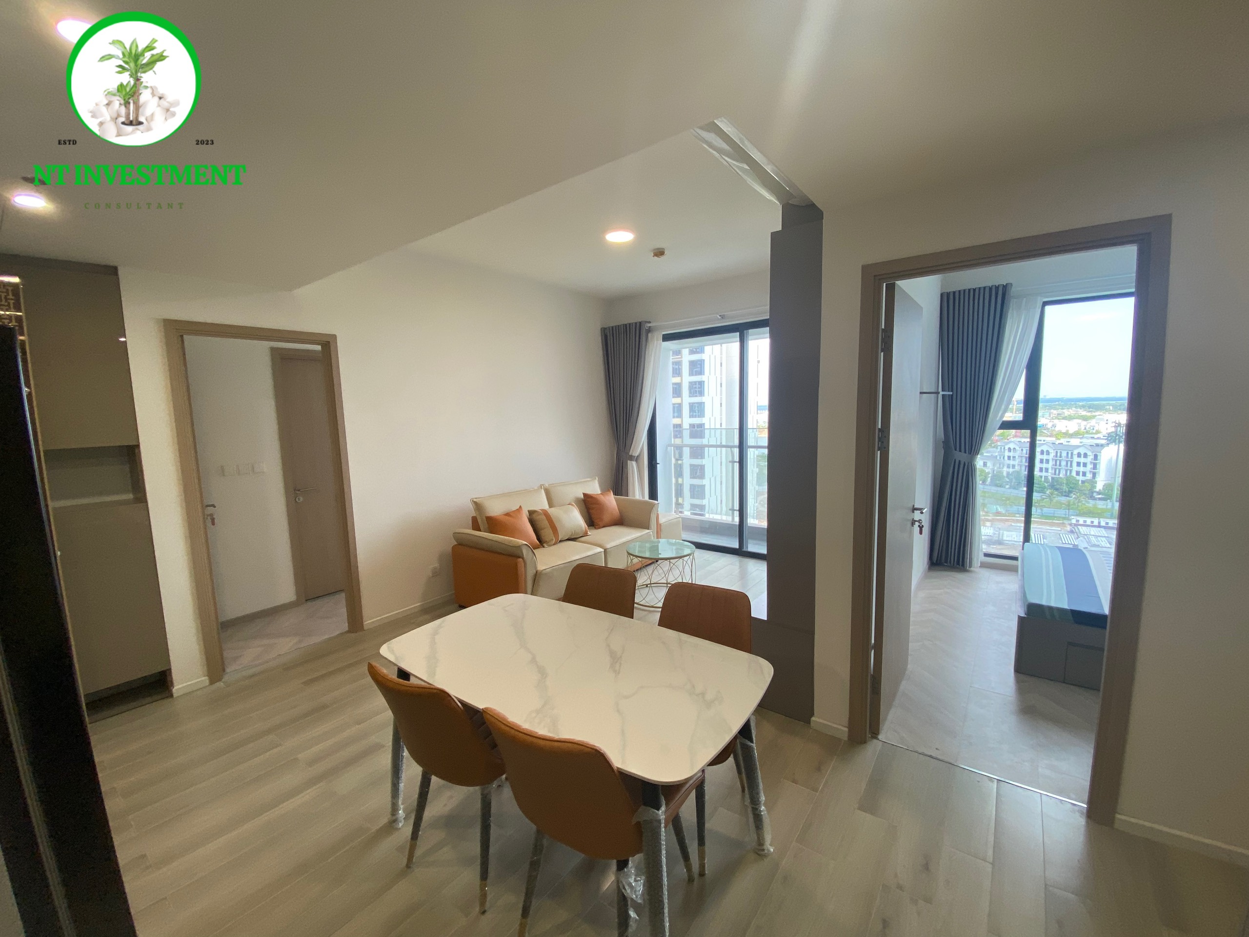CHO THUÊ CĂN HỘ MASTERI CENTRE POINT – VIEW HỒ BƠI & BIỆT THỰ MANHATTAN, FULL NỘI THẤT