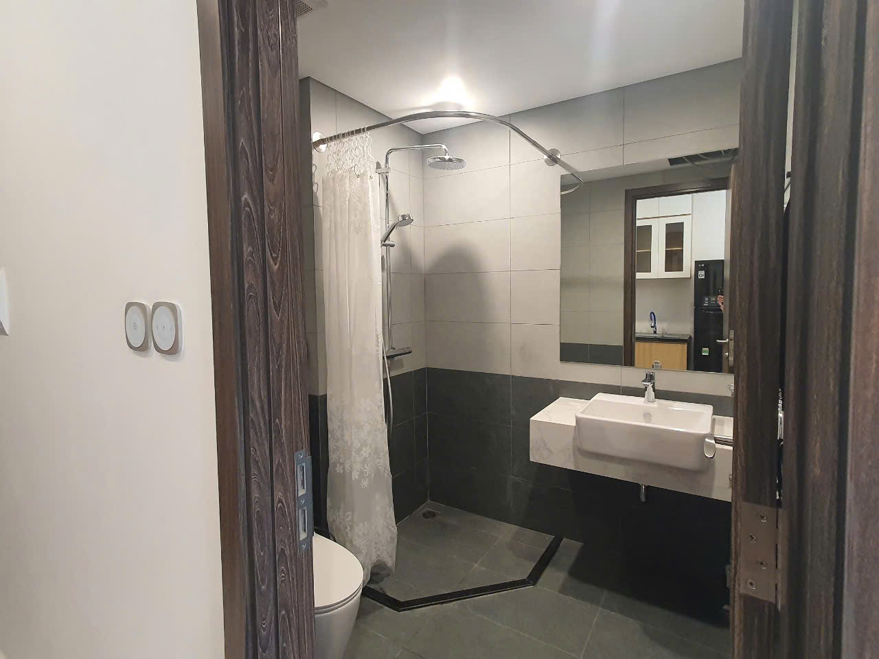Cho Thuê Căn Hộ Studio Full Nội Thất Chỉ 6,5 Triệu/Tháng – Vinhomes Grand Park Thủ Đức