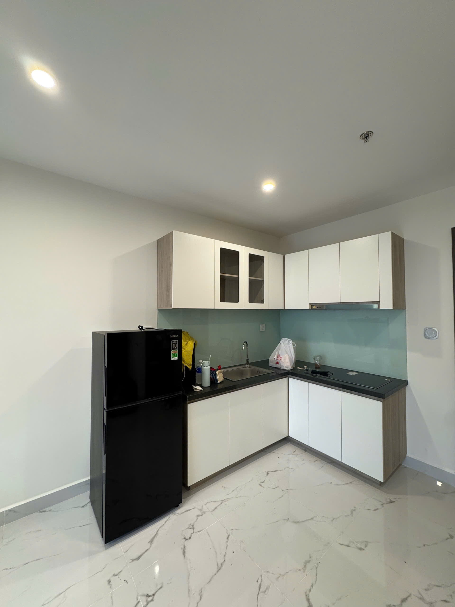 Cho Thuê Căn Hộ 1PN+ The Beverly Solari Vinhomes Grand Park - Tầng Cao View Ngoại Khu Xanh Mát, Full Nội Thất