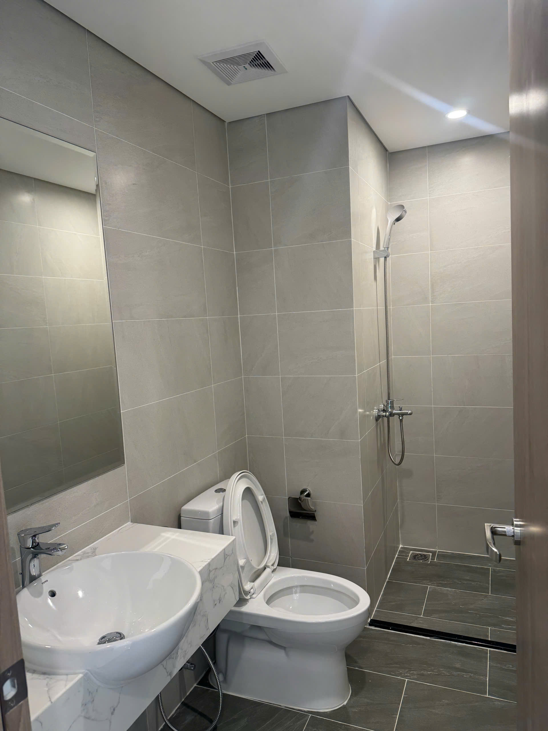 Cho Thuê Căn Hộ 1PN+ The Beverly Solari Vinhomes Grand Park - Tầng Cao View Ngoại Khu Xanh Mát, Full Nội Thất