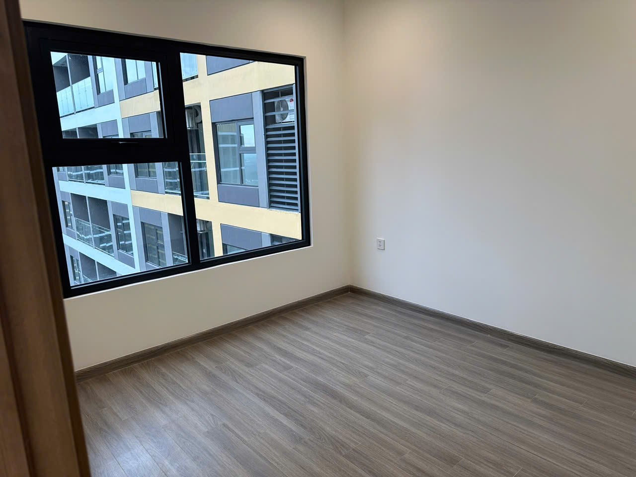 Bán Căn Hộ 2PN The Beverly Solari Vinhomes Grand Park Tầng Cao - View Trực Diện Hồ Bơi, Nhà Mới CĐT - ảnh 5