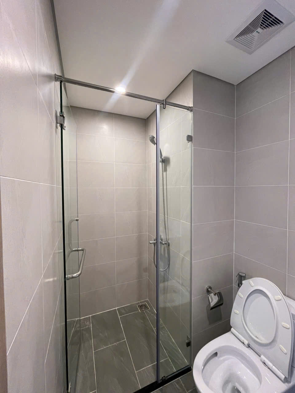 Bán Hoặc Cho Thuê Căn Hộ 2PN Full Nội Thất – The Beverly Solari Vinhomes Grand Park - ảnh 6