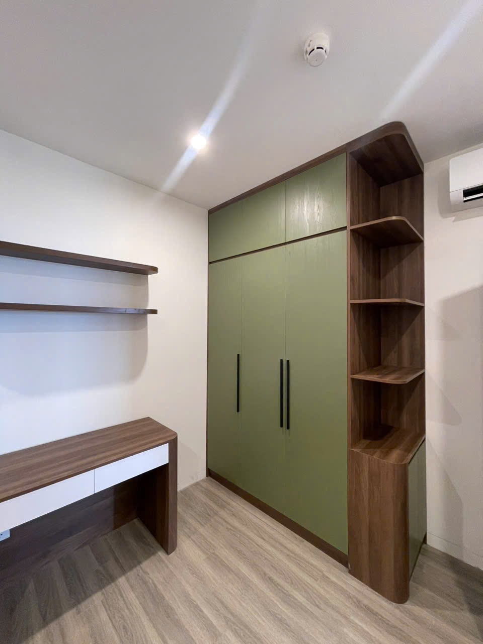 Bán Hoặc Cho Thuê Căn Hộ 2PN Full Nội Thất – The Beverly Solari Vinhomes Grand Park - ảnh 10