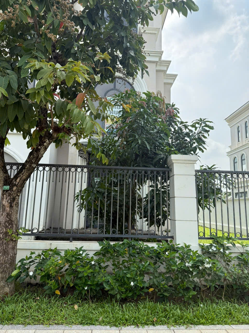 BÁN BIỆT THỰ SONG LẬP THE MANHATTAN – VINHOMES GRAND PARK Nhà thô – Diện tích lớn 413m² – Giá tốt hiếm có - ảnh 5