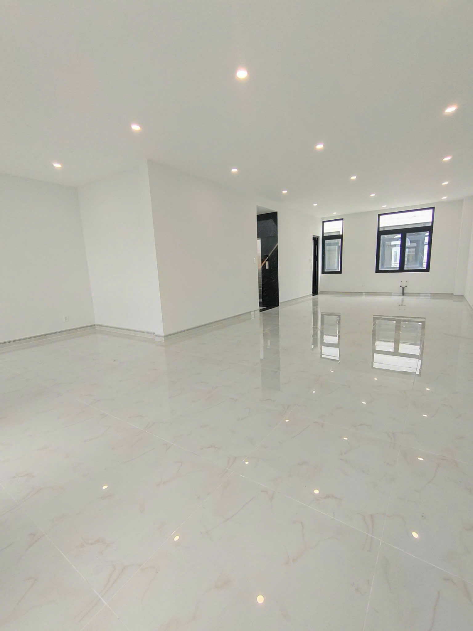 ÁN NHÀ PHỐ THE MANHATTAN – VINHOMES GRAND PARK - Hoàn thiện cơ bản | Có thang máy | Giá tốt 33 TỶ - ảnh 9