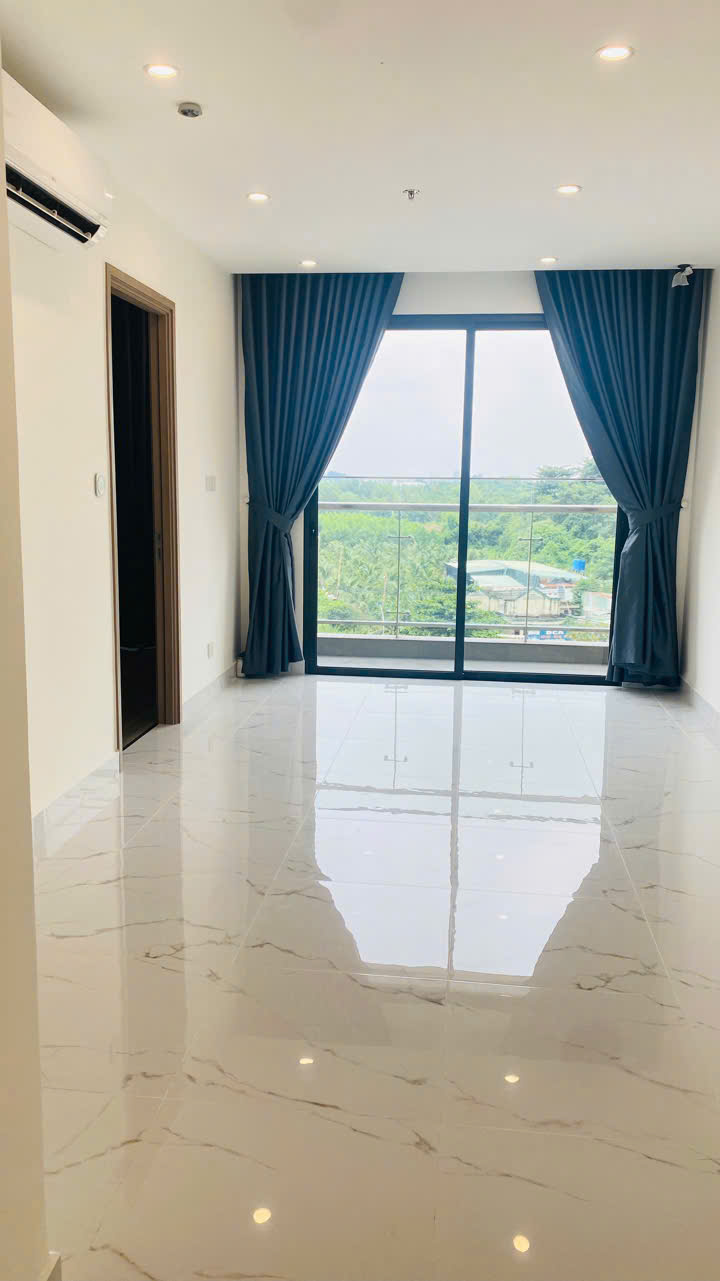 CHO THUÊ CĂN HỘ 2PN+ – VIEW NGOẠI KHU XANH MÁT | SẴN BẾP & RÈM | THE BEVERLY SOLARI – VINHOMES GRAND PARK