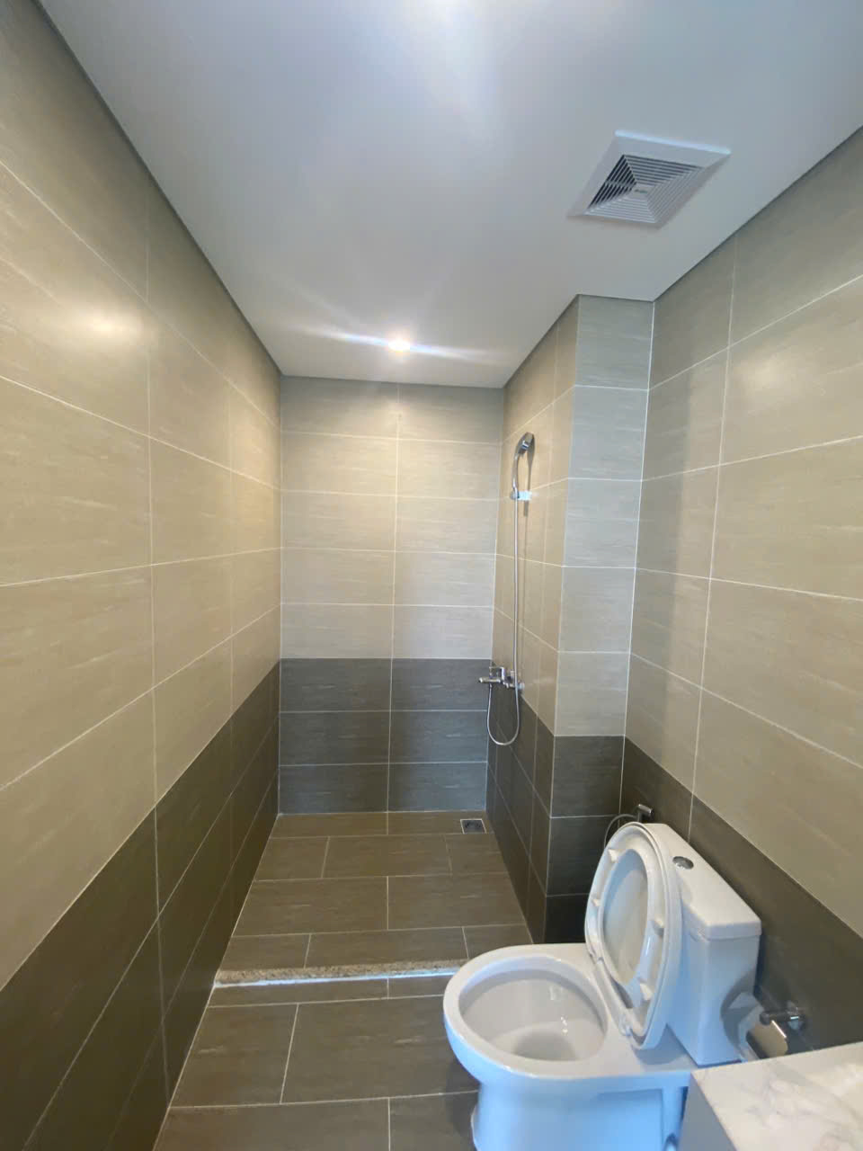 BÁN CĂN HỘ 2PN+ – TẦNG THẤP VIEW NỘI KHU | NHÀ MỚI | THE BEVERLY SOLARI – VINHOMES GRAND PARK