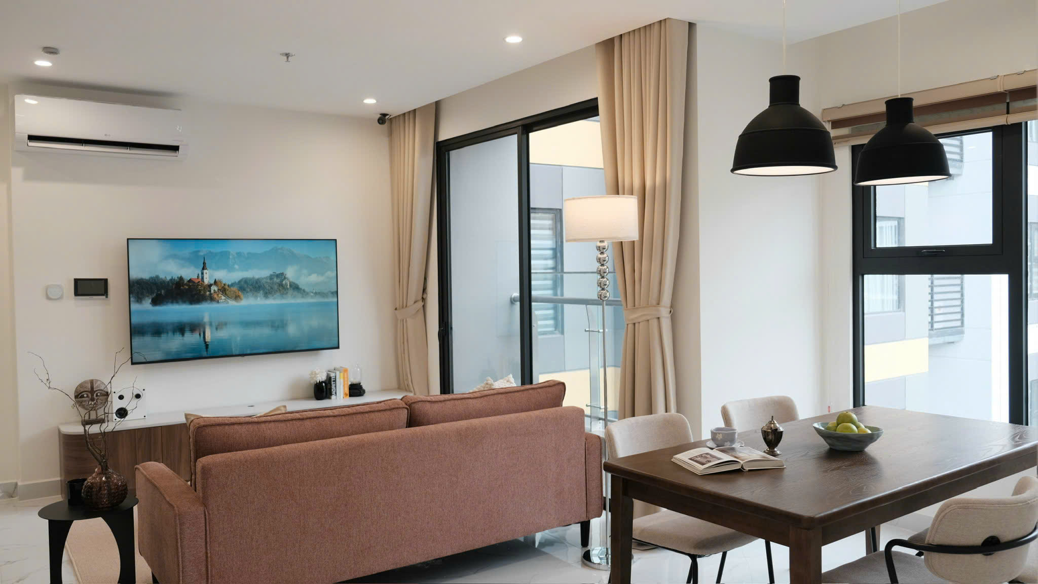 CHO THUÊ CĂN HỘ VINHOMES GRAND PARK – GLORY HEIGHTS  View nội khu đẹp – Tầng cao – Full nội thất