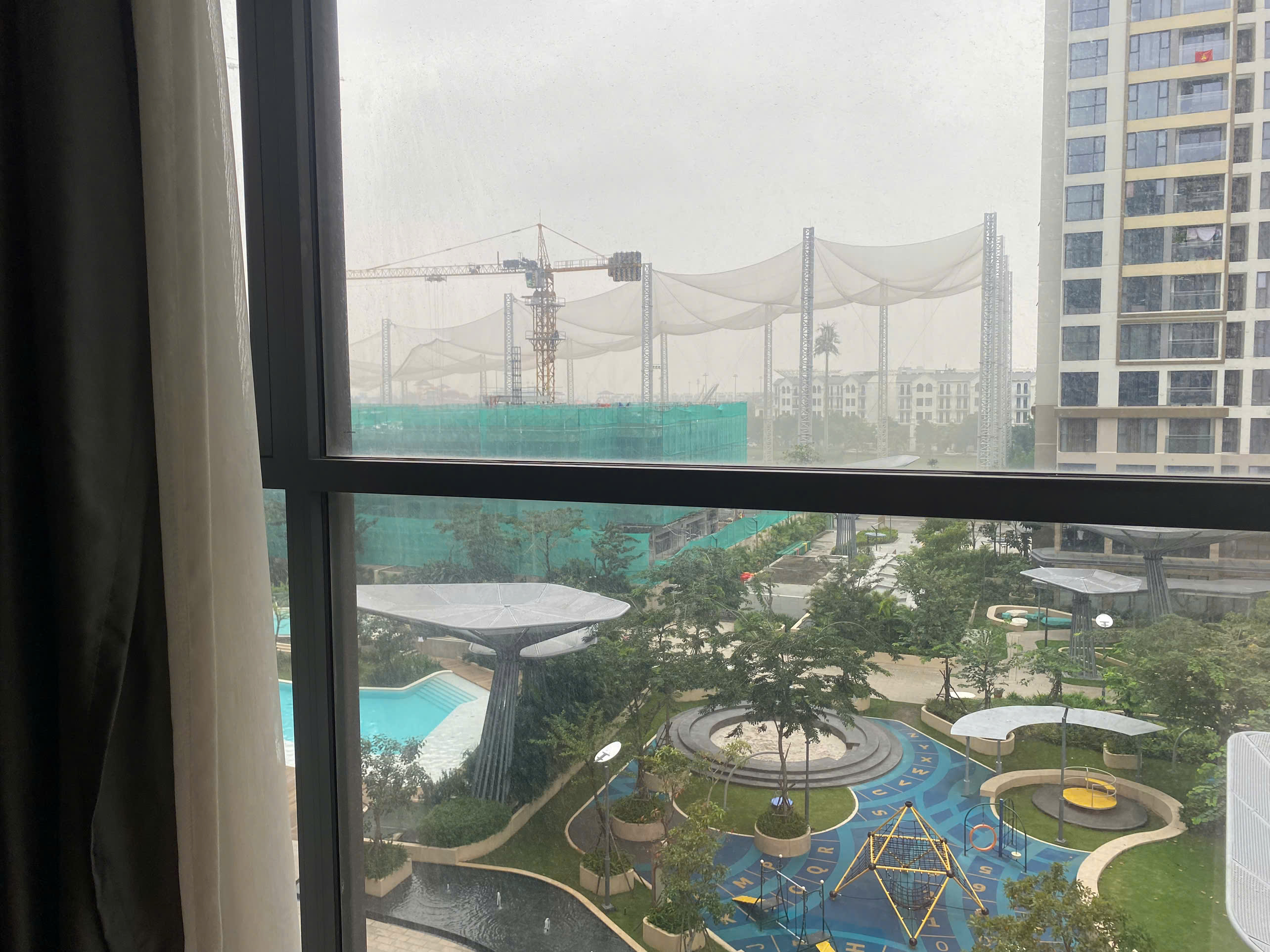 Cho Thuê Căn Hộ Masteri Centre Point Vinhomes Grand Park – Full Nội Thất, View Nội Khu Hồ Bơi, Giá Tốt