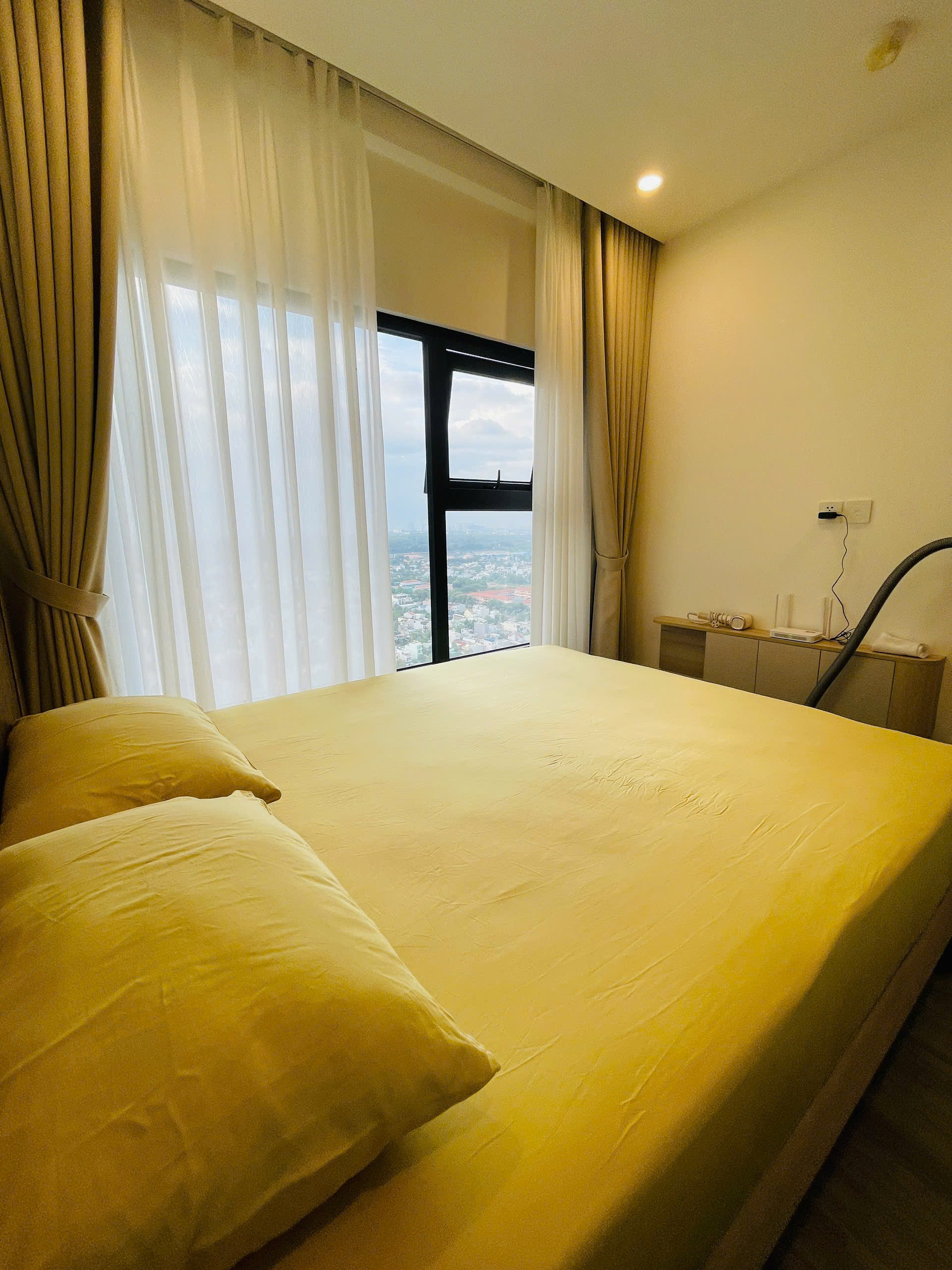 NHÀ ĐẸP CHO THUÊ GIÁ RẺ_ 2PN+ BS9 VIEW SÔNG, MỚI HOÀN THIỆN NỘI THẤT CAO CẤP