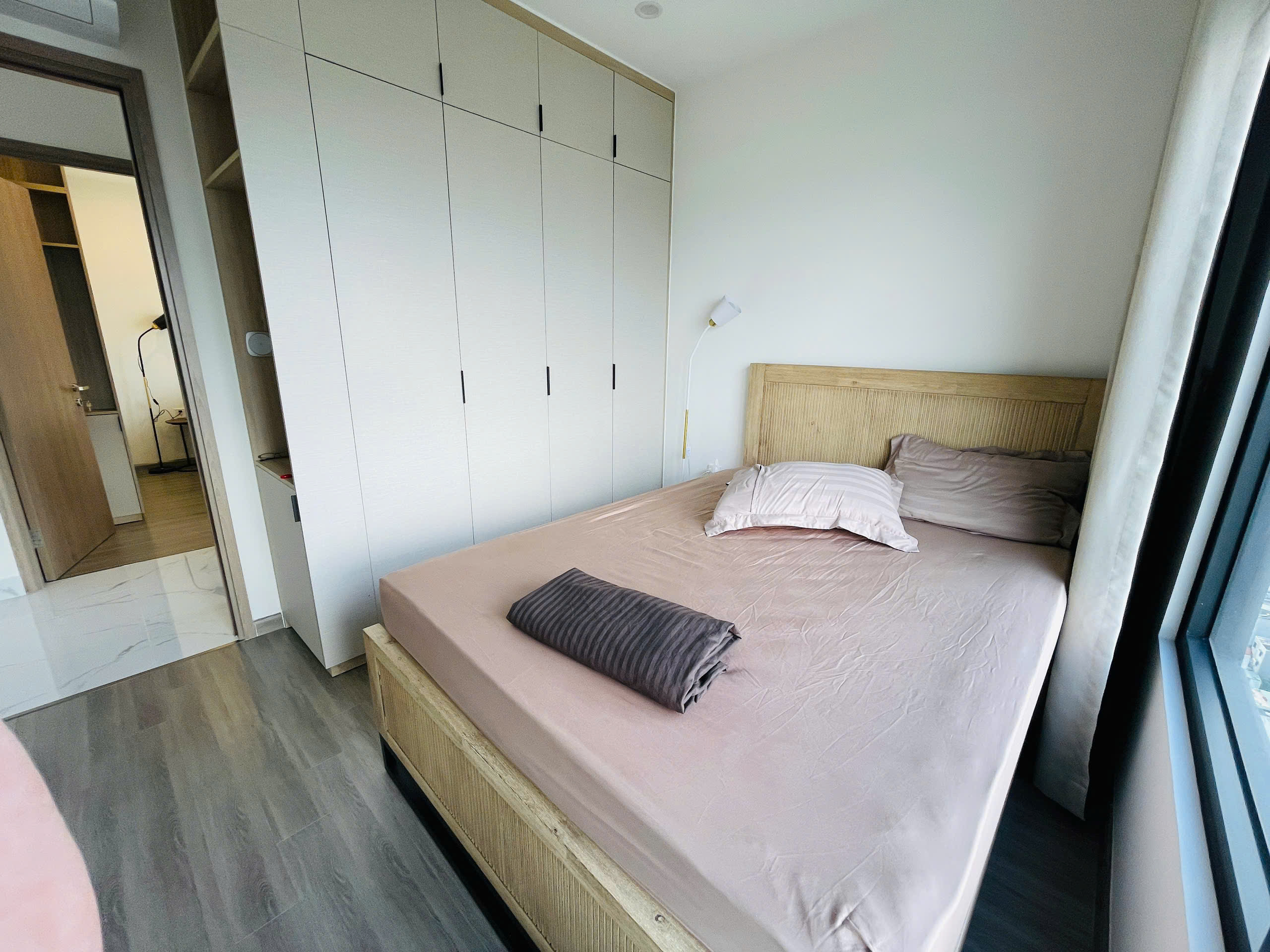 NHÀ ĐẸP CHO THUÊ GIÁ RẺ_ 2PN+ BS9 VIEW SÔNG, MỚI HOÀN THIỆN NỘI THẤT CAO CẤP