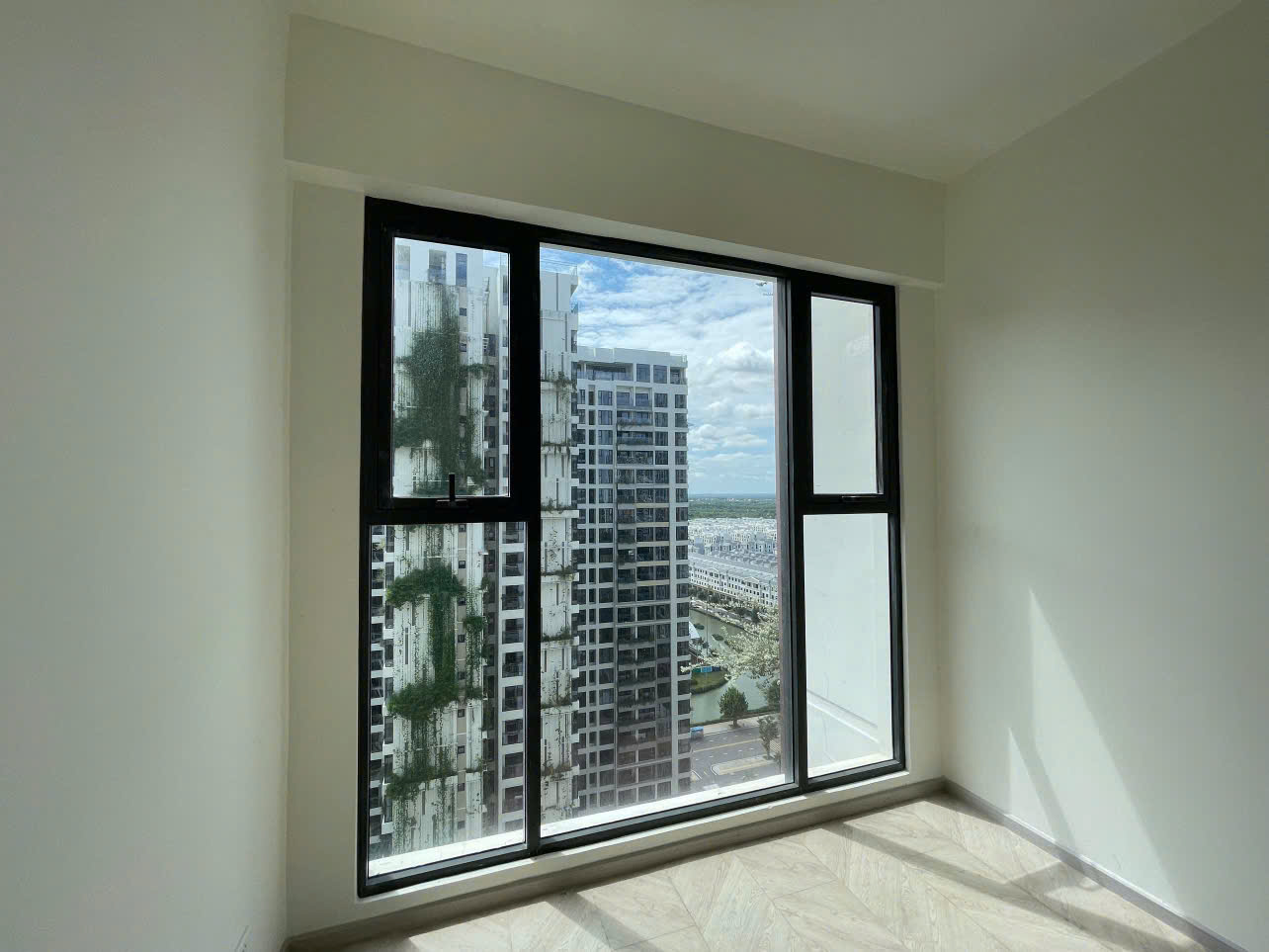 BÁN CĂN HỘ CAO CẤP MASTERI CENTRE POINT – LUMIERE BOULEVARD, QUẬN 9  Giá 3.77 tỷ | View nội khu