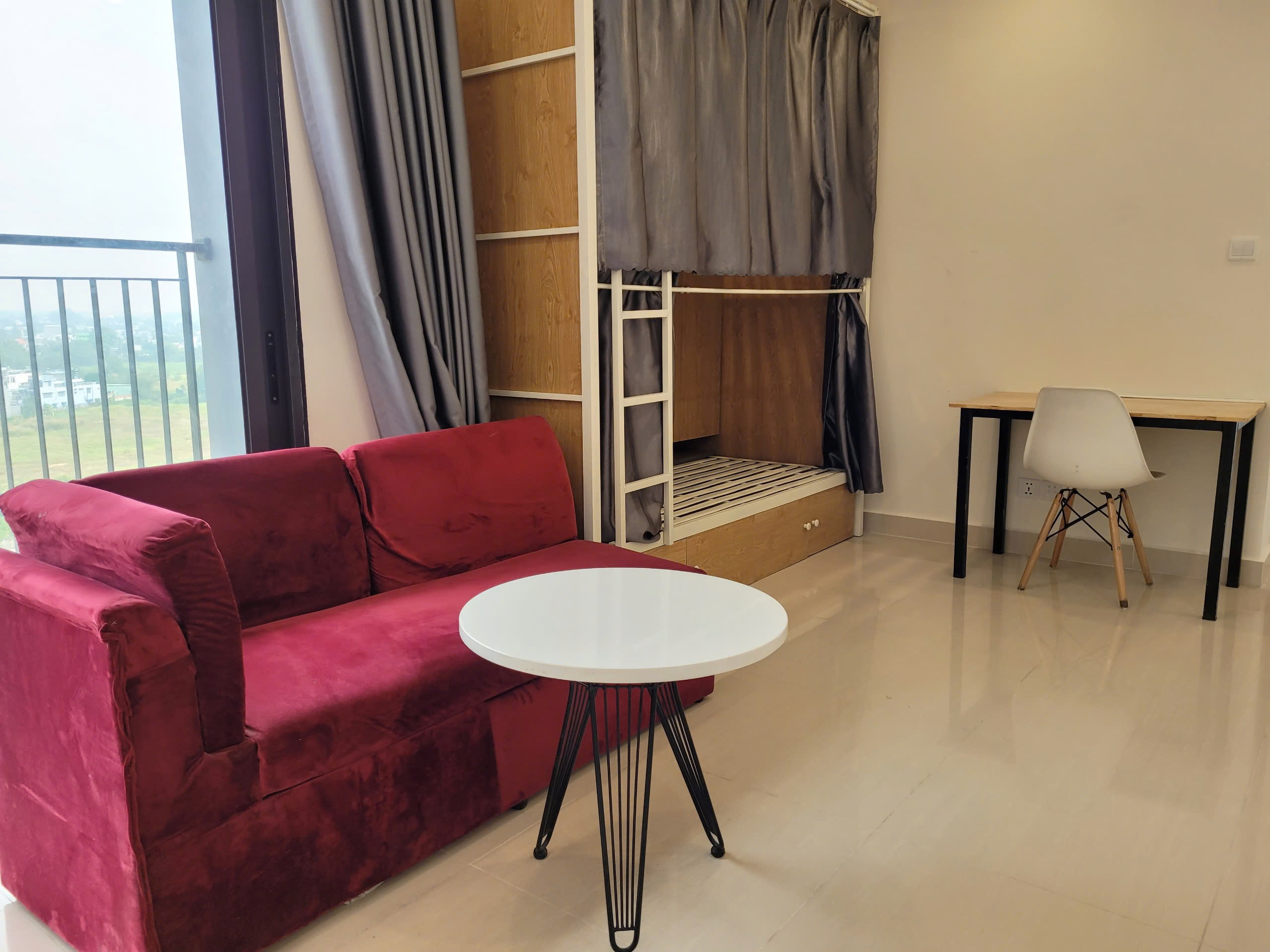 Bán Căn Hộ 2PN+ The Rainbow Vinhomes Grand Park - View Ngoại Khu Thoáng Mát, Full Nội Thất - Giá 3.5 Tỷ