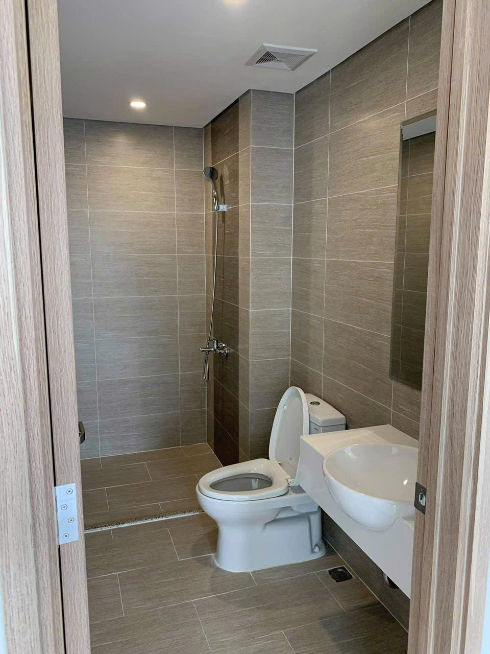 Bán Căn Hộ 2PN+ 2WC The Rainbow – Vinhomes Grand Park – Hoàn Thiện Cơ Bản – Giá Hấp Dẫn 3.9 Tỷ - ảnh 3