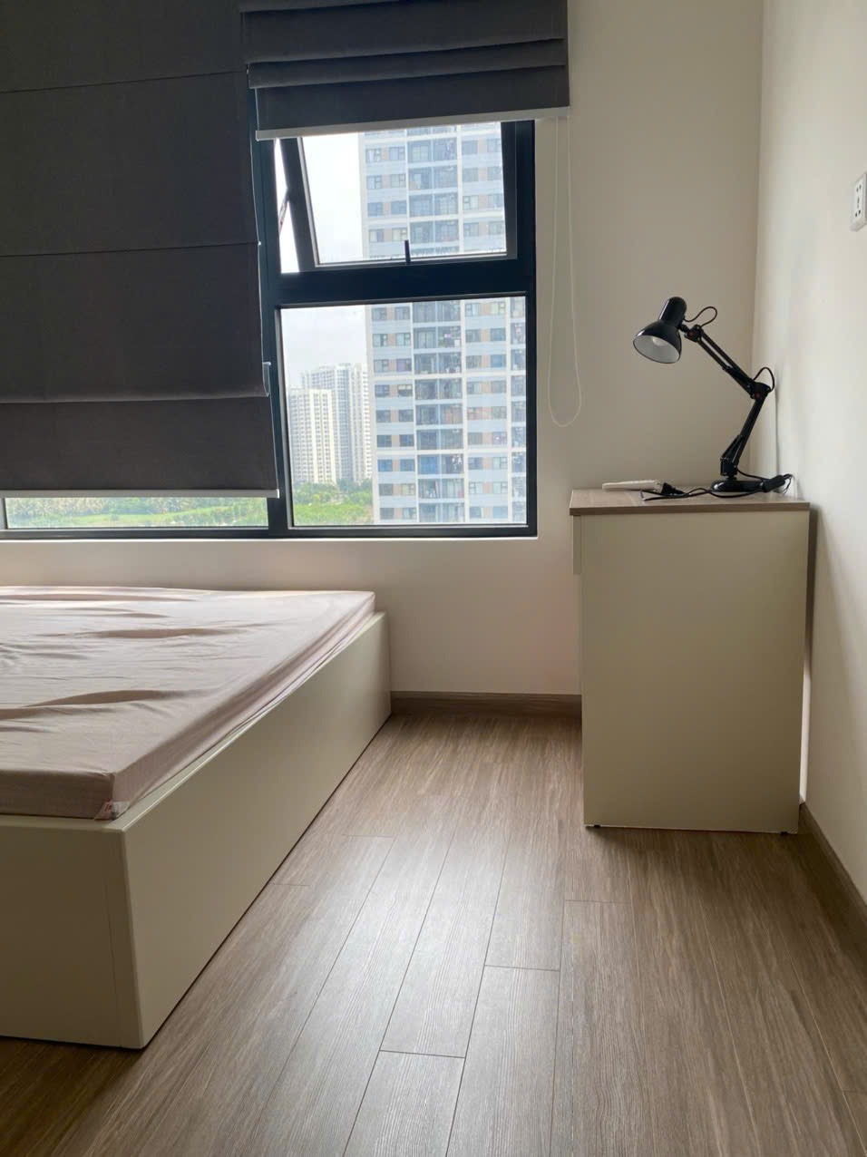 Bán căn hộ Vinhomes Grand Park 2PN+ – The Rainbow – Full nội thất – View hồ bơi nội khu – 3,7 tỷ