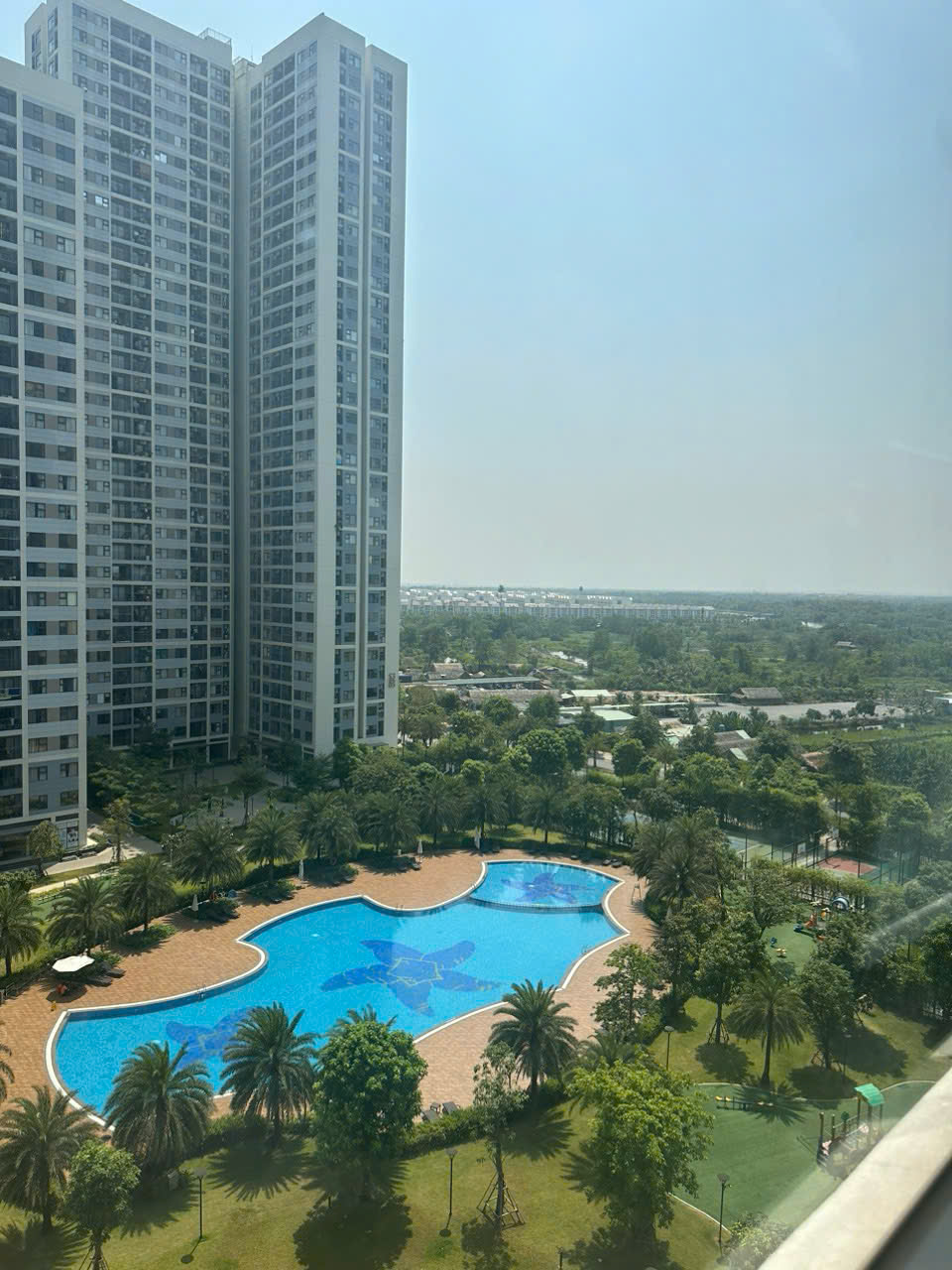 Bán căn hộ Vinhomes Grand Park 2PN+ – The Rainbow – Full nội thất – View hồ bơi nội khu – 3,7 tỷ