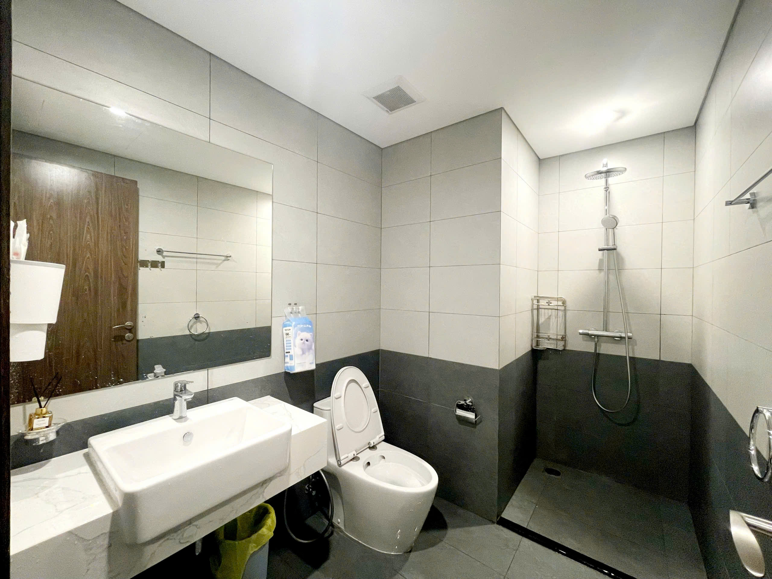 Bán căn hộ 1PN+ The Beverly Vinhomes Grand Park – View nội khu hồ bơi, full nội thất cao cấp