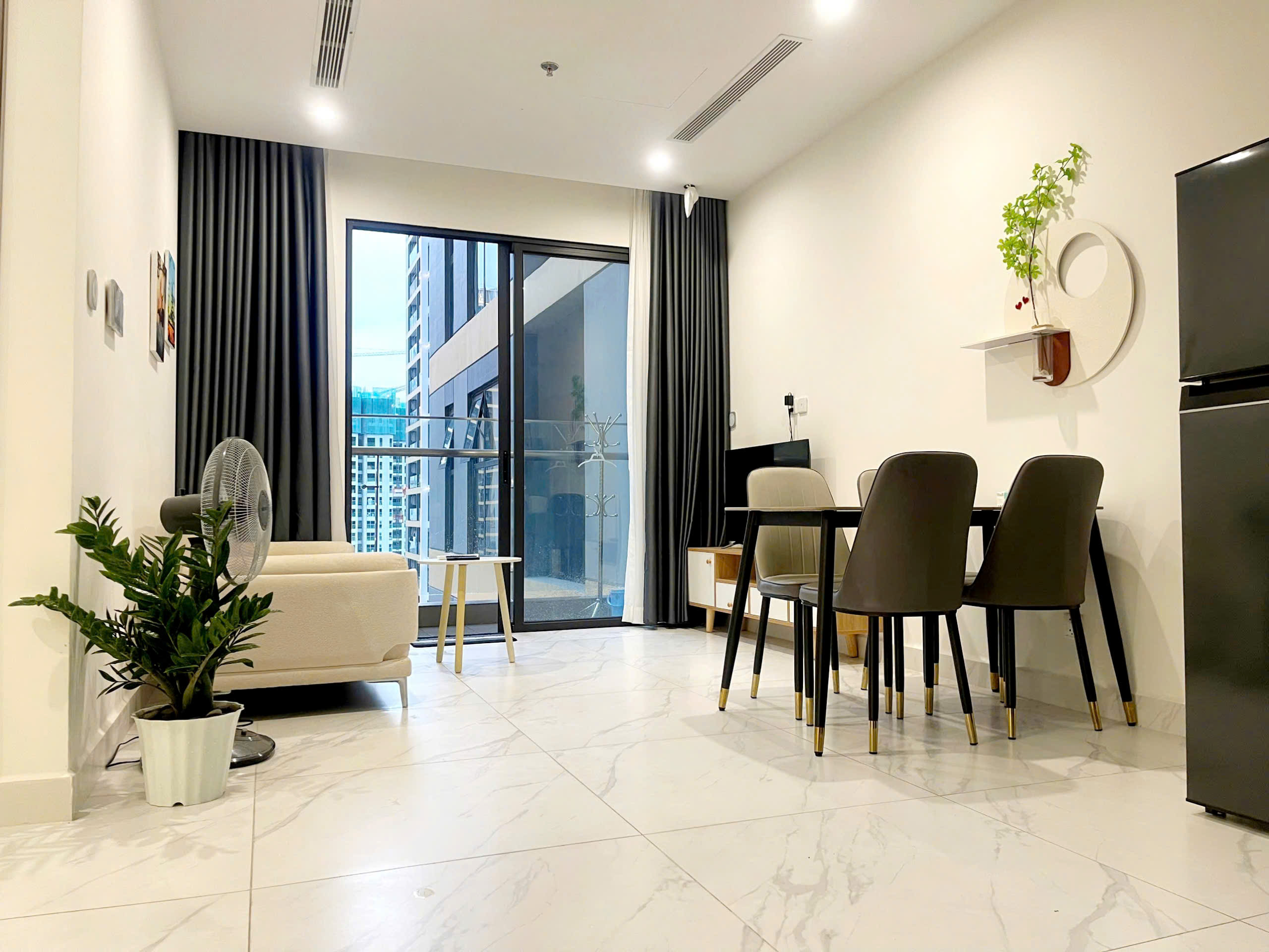 Bán căn hộ 1PN+ The Beverly Vinhomes Grand Park – View nội khu hồ bơi, full nội thất cao cấp