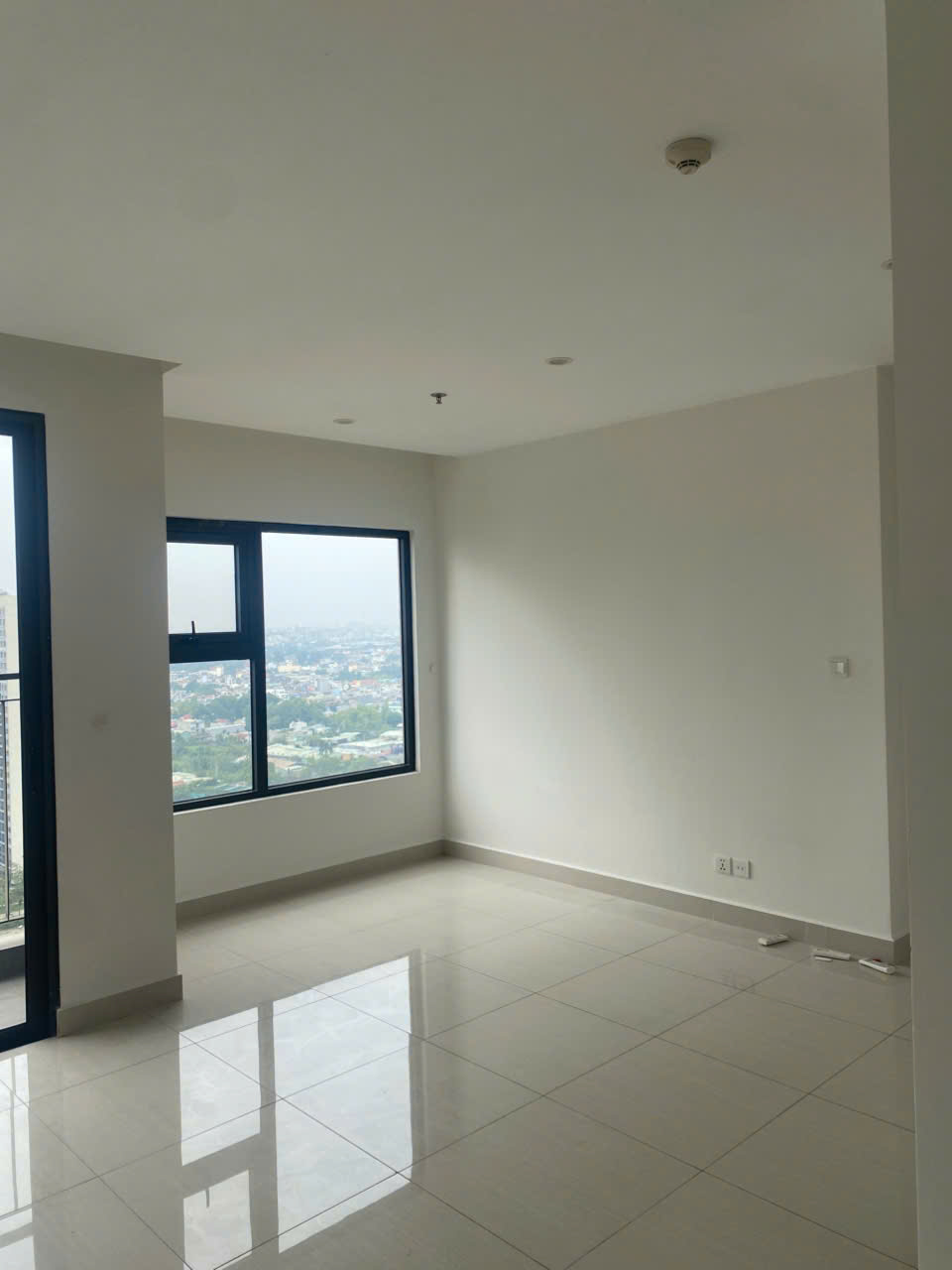 Cho Thuê Gấp Căn Hộ 2PN+ The Rainbow Vinhomes Grand Park - Tầng Cao View Ngoại Khu Không Chắn, Giá Chỉ 6 Triệu/Tháng - ảnh 2