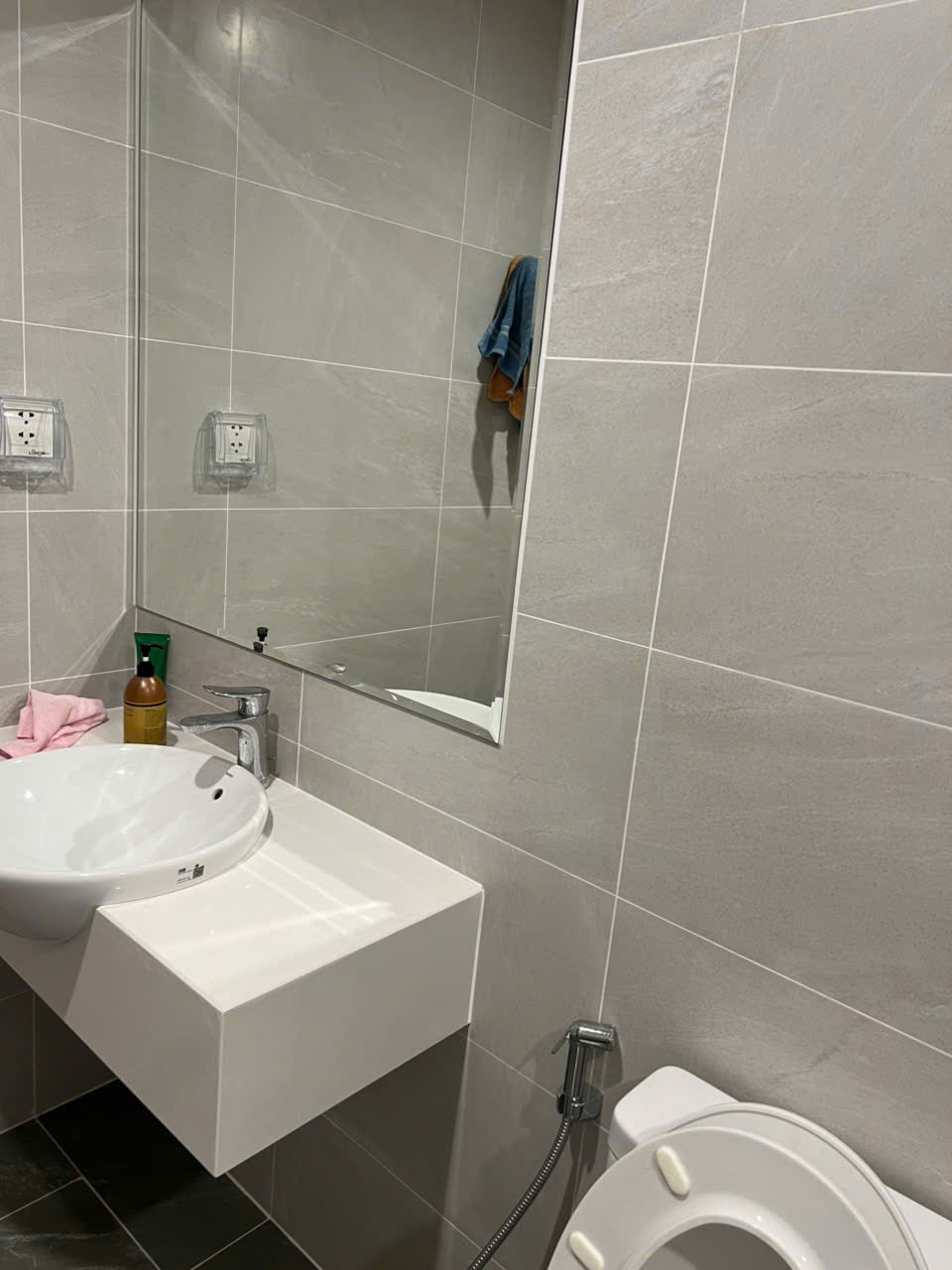 Bán căn hộ 2PN+ The Beverly Solari Vinhomes Grand Park – Full nội thất, view nội khu hồ bơi & mảng xanh