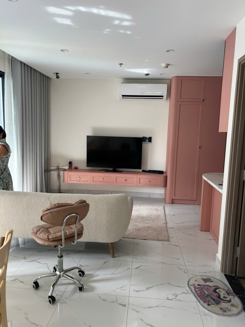 Bán căn hộ 2PN+ The Beverly Solari Vinhomes Grand Park – Full nội thất, view nội khu hồ bơi & mảng xanh