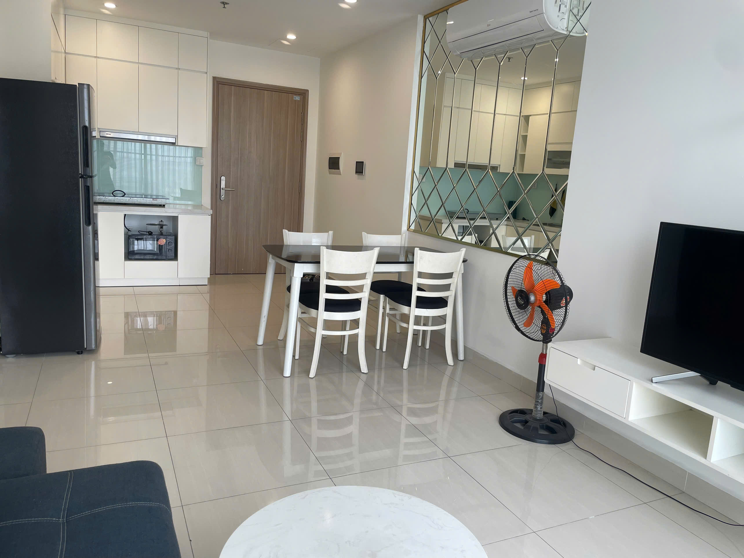 Cho thuê căn hộ Vinhomes Grand Park 2PN+ – The Rainbow – Full nội thất – Giá 8 triệu