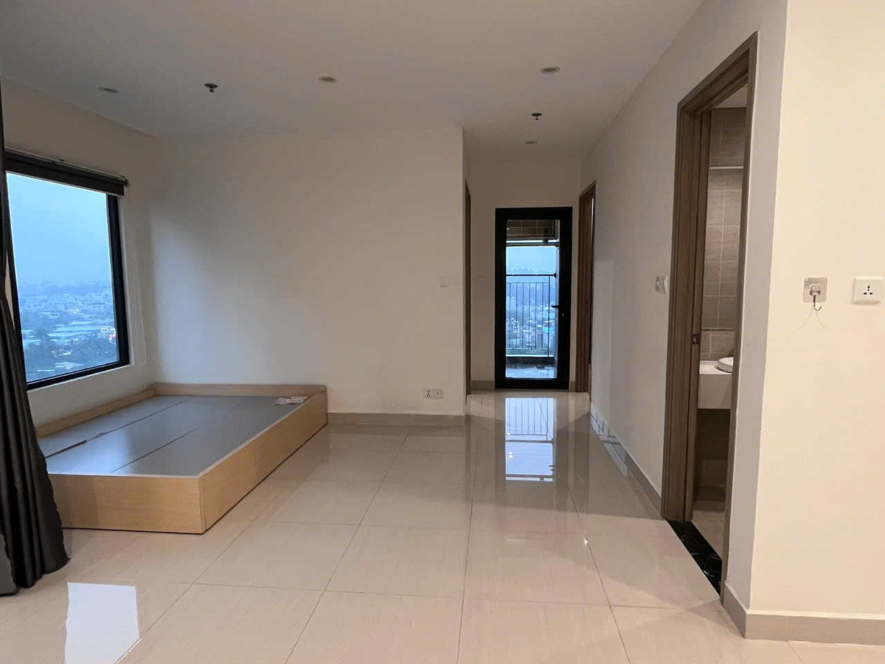 Bán & Cho Thuê Căn Hộ 2PN+ The Rainbow - View Ngoại Khu Không Chắn - Nội thất cơ bản - Giá tốt