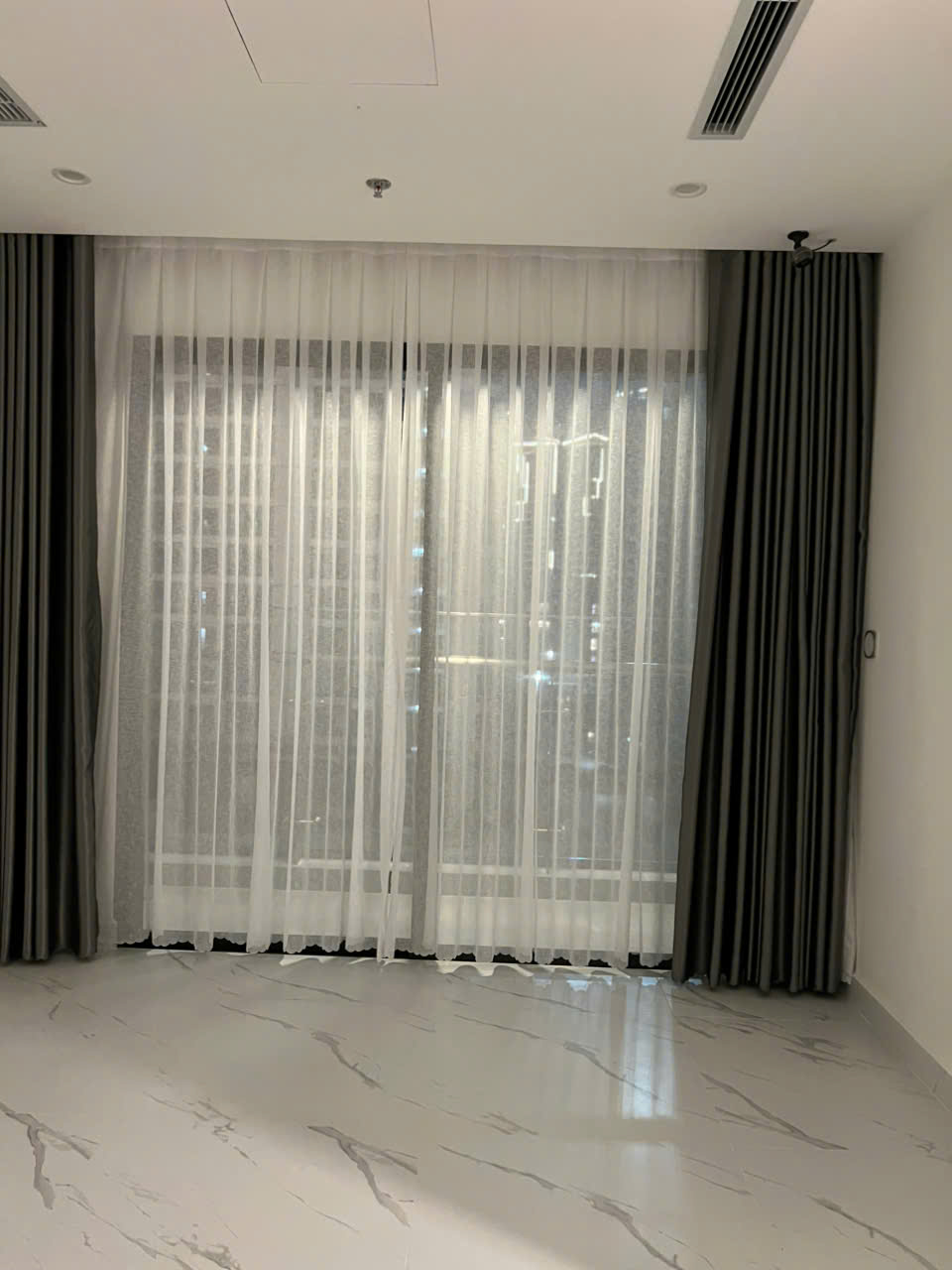 Cho Thuê Căn Hộ 2PN 2WC The Beverly – Vinhomes Grand Park | Full Nội Thất | Tầng Thấp
