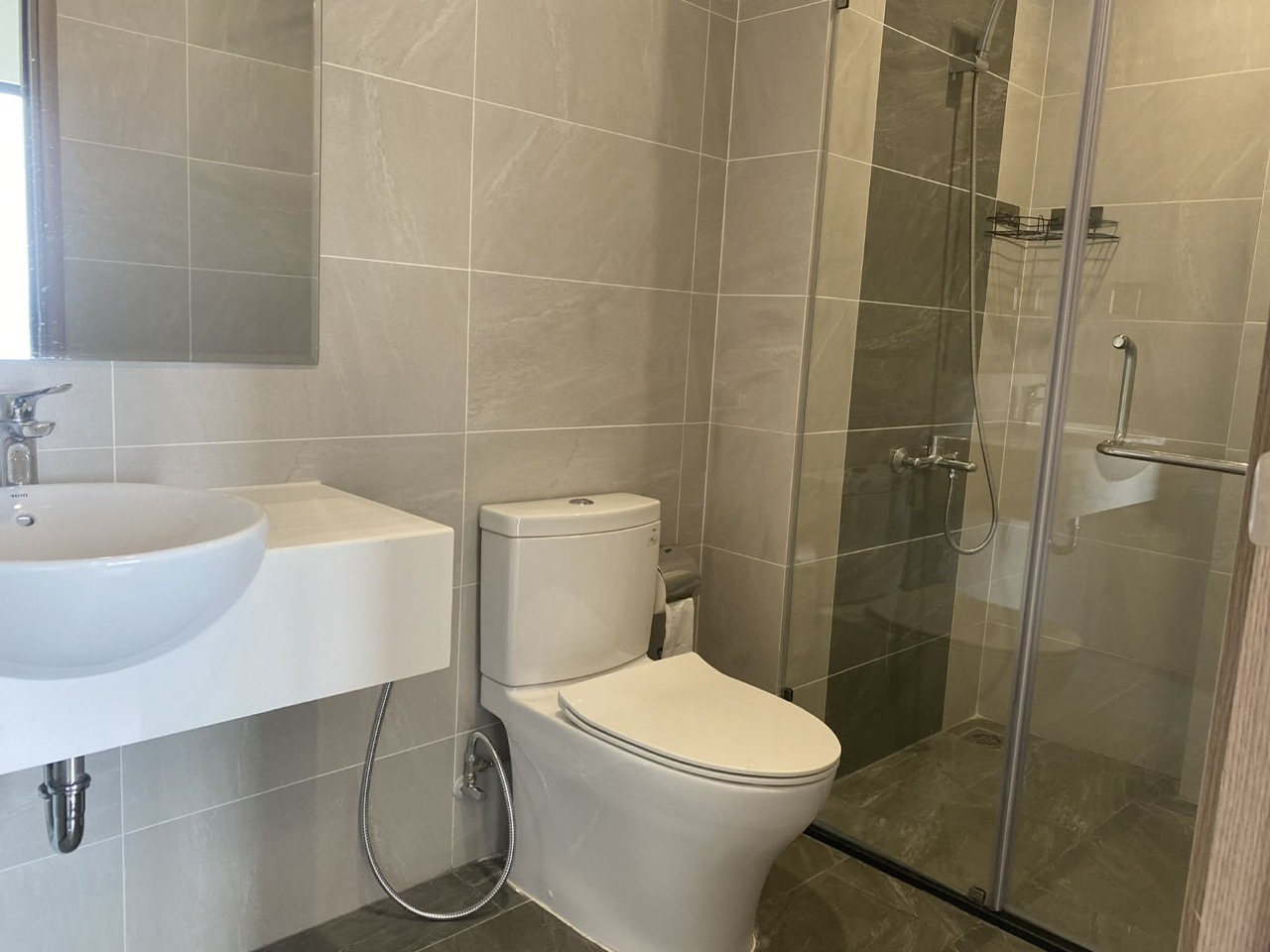 Cho Thuê Căn Hộ 2PN+ The Origami – Vinhomes Grand Park Tầng Cao | View Nội Khu Hồ Bơi | Thoáng Mát | Full Nội Thất Cao Cấp