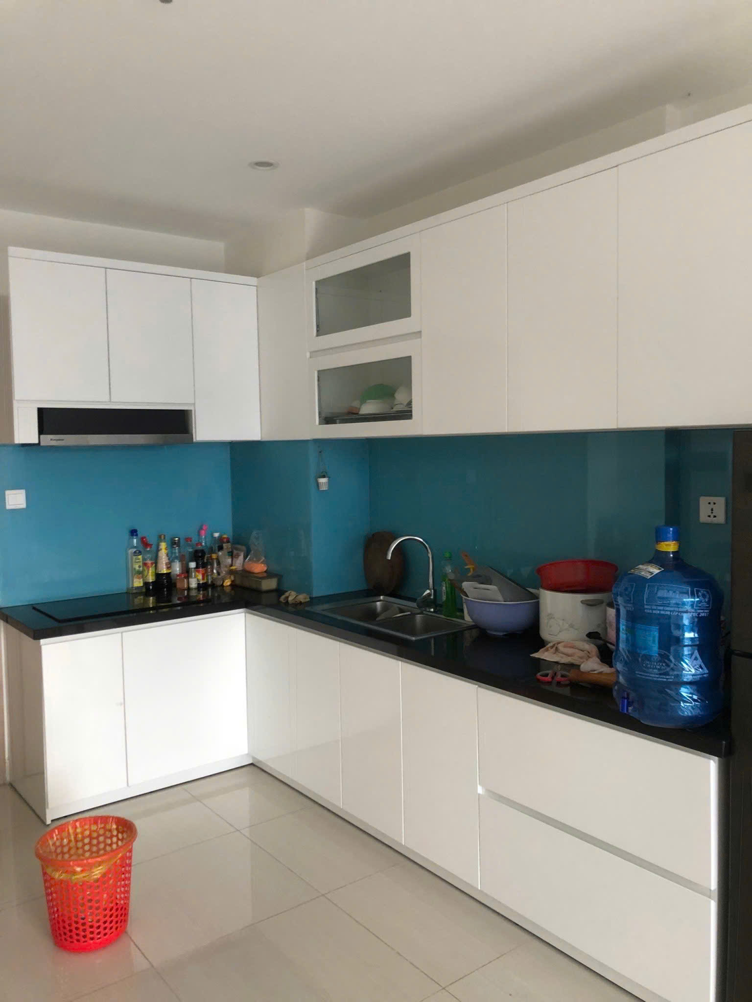 Cho thuê căn hộ Vinhomes Grand Park 3PN – The Rainbow – Nội thất cơ bản – Giá 9 triệu/tháng