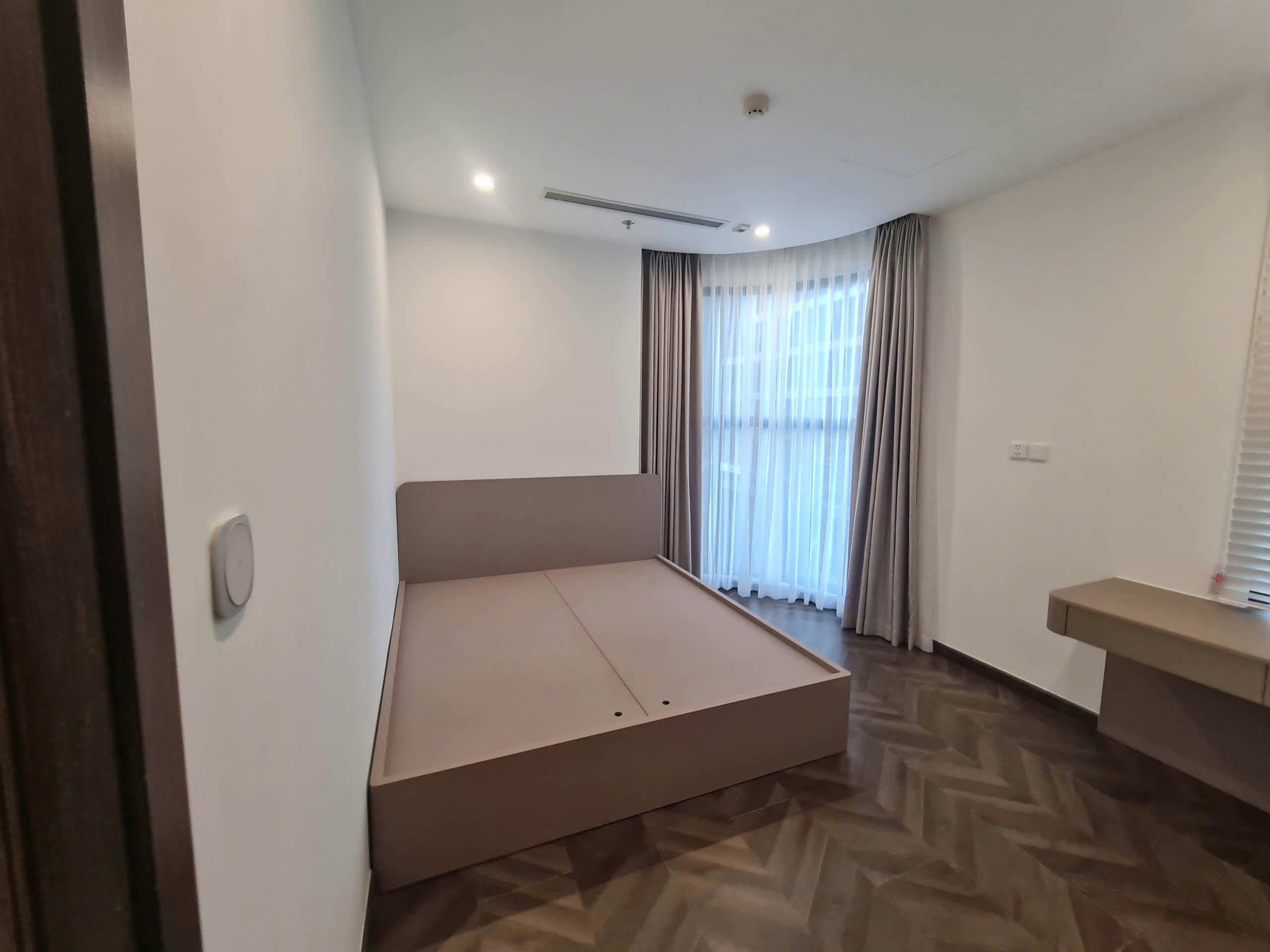 Cho thuê căn hộ 2PN 2WC The Beverly Vinhomes Grand Park – View nội khu, tầng thấp, full nội thất gỗ - ảnh 6