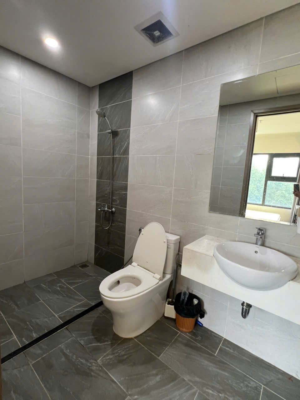 Bán Căn Hộ 2PN 2WC The Origami Vinhomes Q9 | Full Nội Thất Chỉ 3.1 Tỷ - ảnh 2