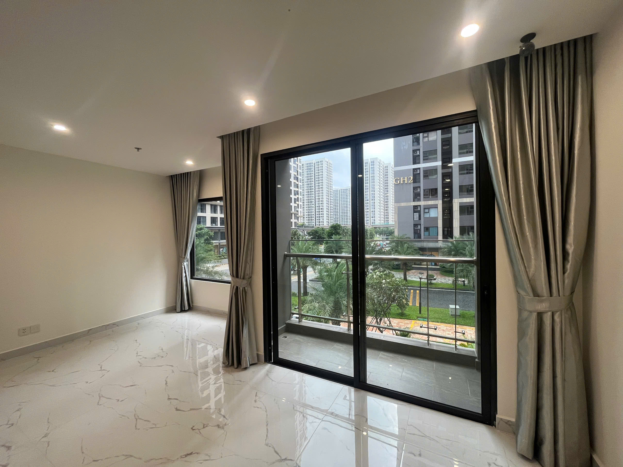 Siêu phẩm 2PN+ Tòa GH1 Glory Heights - Vị trí VIP kế cận Vincom - Nội thất Bếp Rèm. - ảnh 6