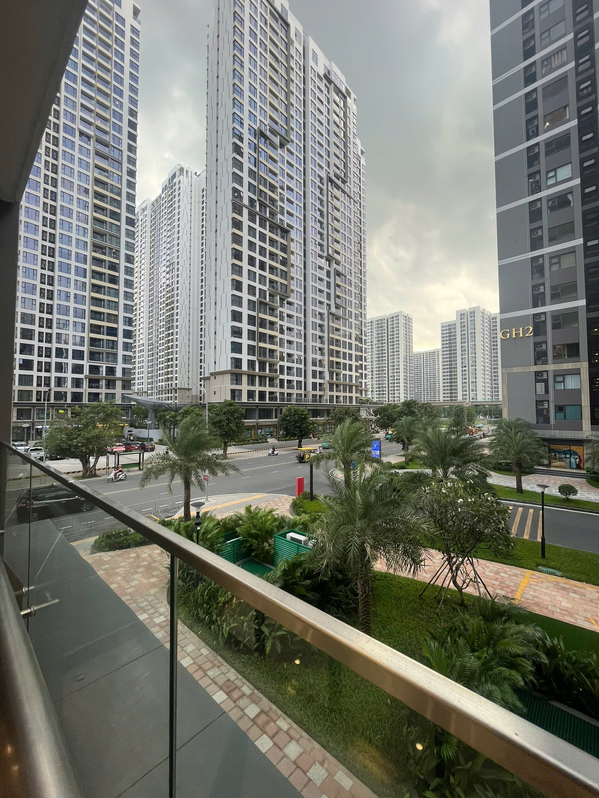 Siêu phẩm 2PN+ Tòa GH1 Glory Heights - Vị trí VIP kế cận Vincom - Nội thất Bếp Rèm. - ảnh 9