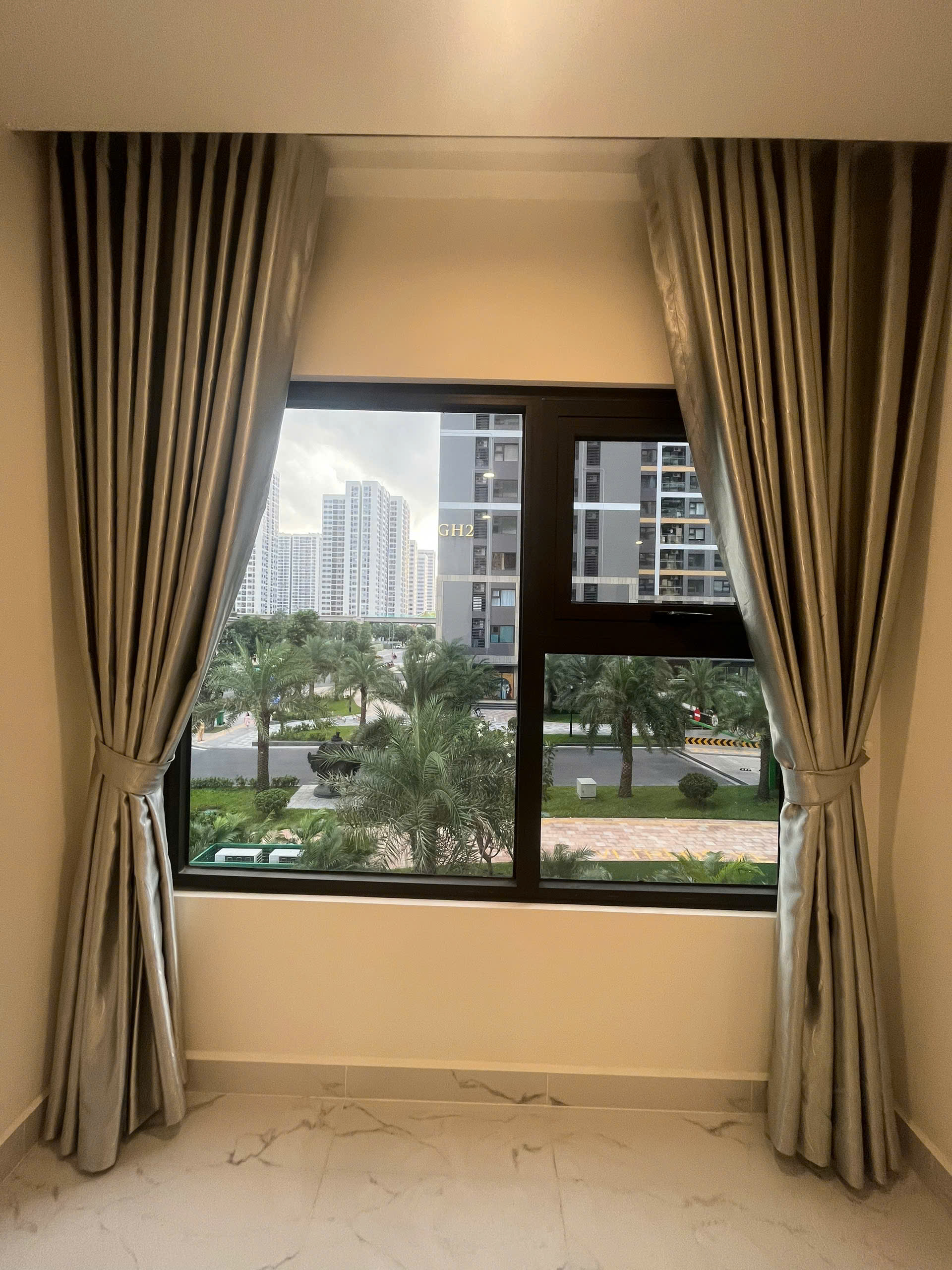 Siêu phẩm 2PN+ Tòa GH1 Glory Heights - Vị trí VIP kế cận Vincom - Nội thất Bếp Rèm. - ảnh 10