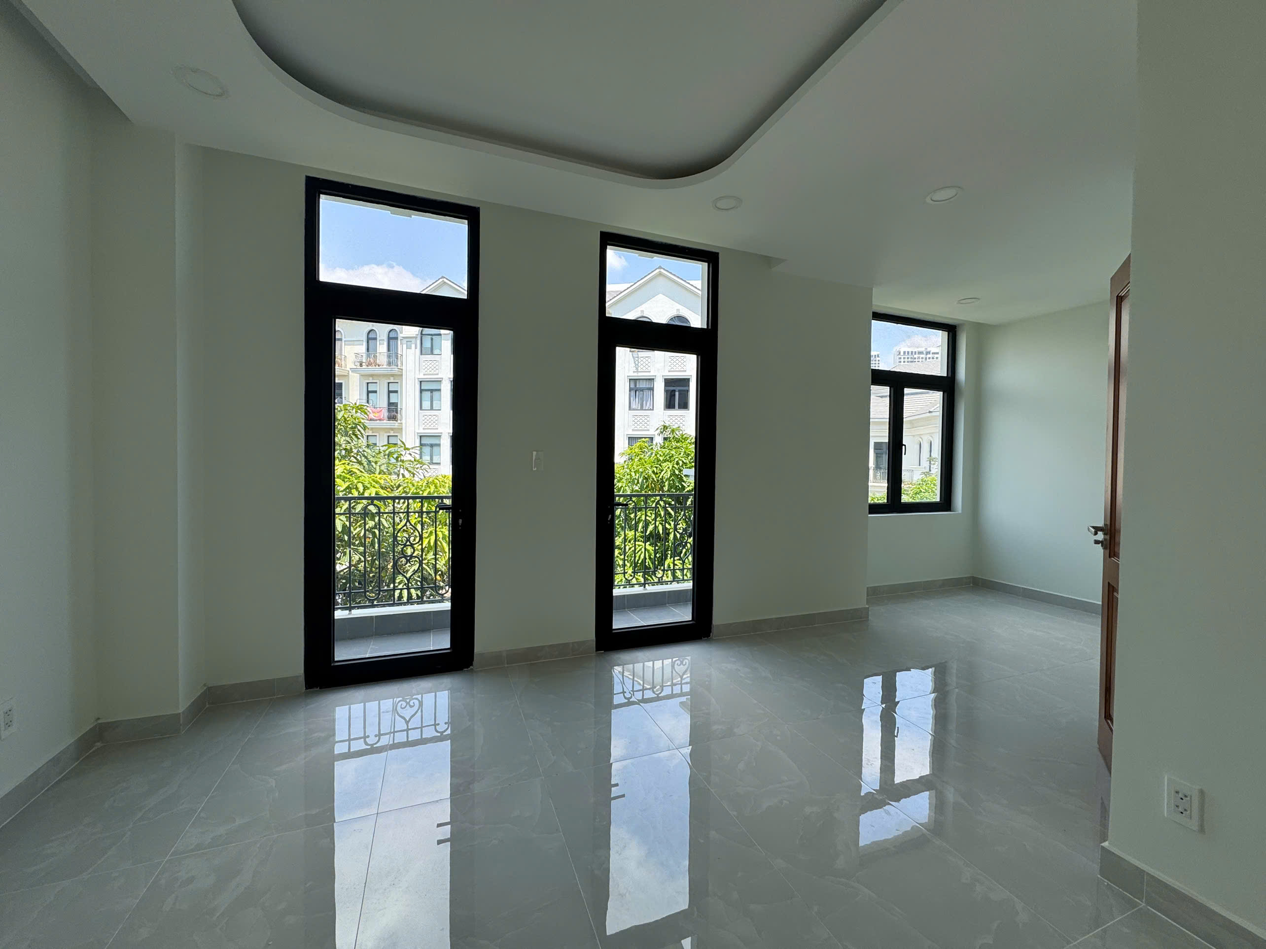Cho thuê nhà phố The Manhattan Vinhomes Grand Park 84m² 1 trệt 4 lầu 35 triệu/tháng - ảnh 7