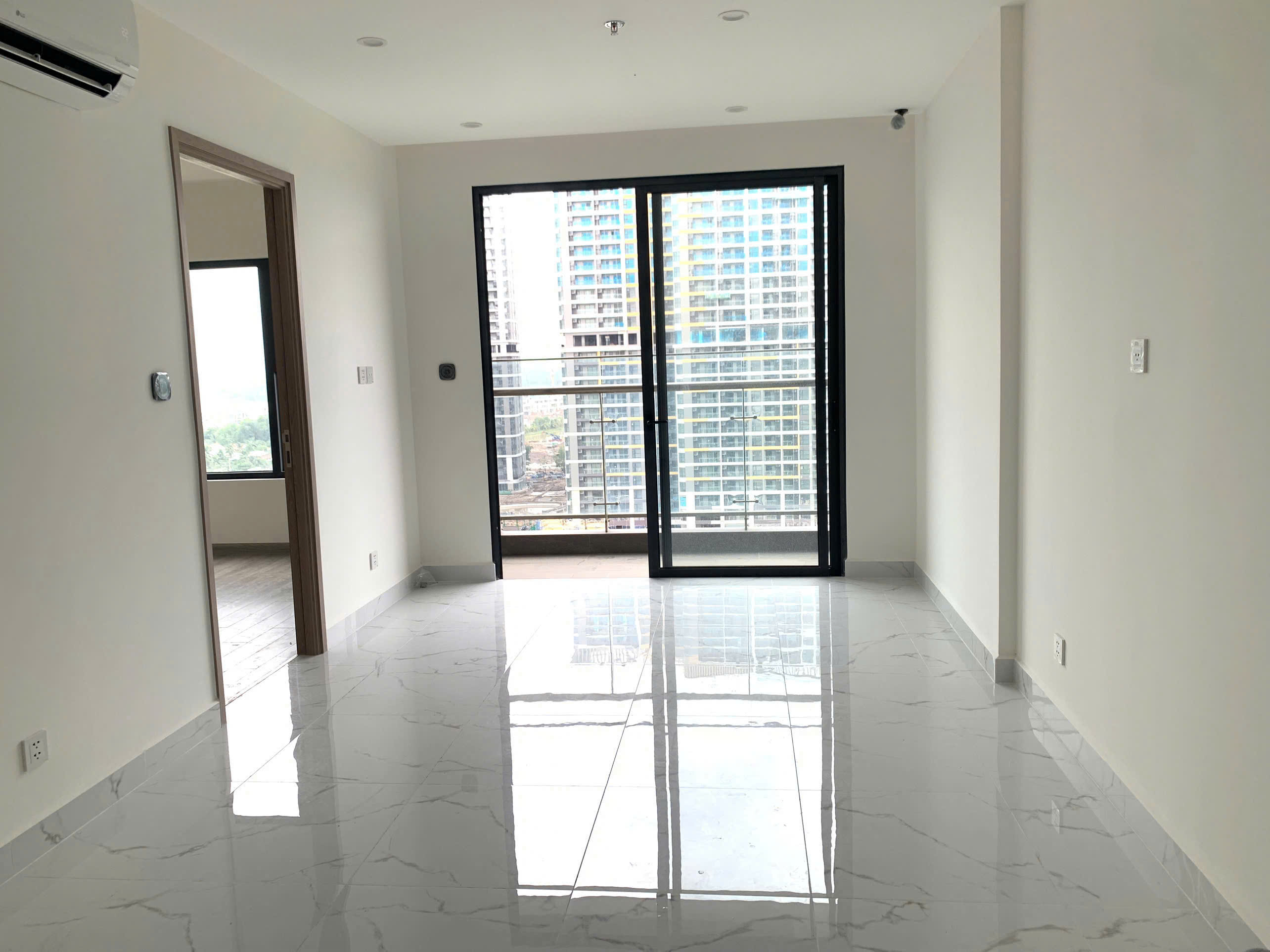 BÁN CĂN HỘ 2PN 2WC VINHOMES GRAND PARK – SỔ SẴN, GIÁ 3.55 TỶ, HƯỚNG ĐÔNG NAM - ảnh 5