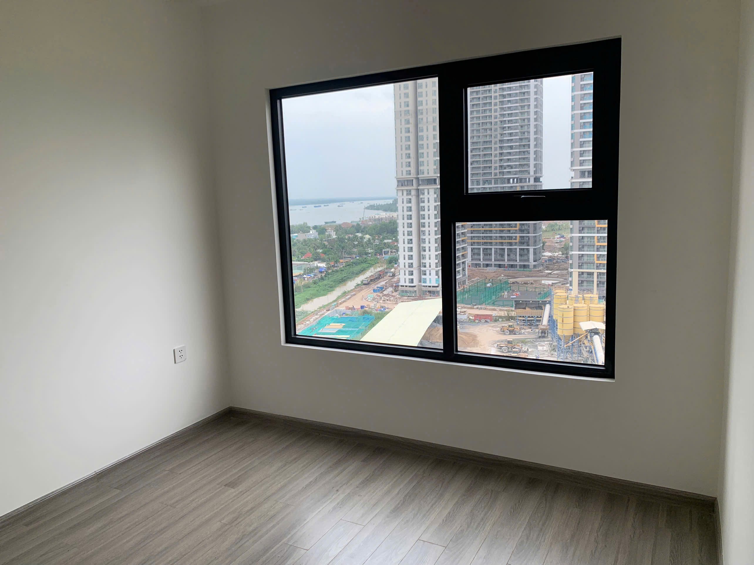 BÁN CĂN HỘ 2PN 2WC VINHOMES GRAND PARK – SỔ SẴN, GIÁ 3.55 TỶ, HƯỚNG ĐÔNG NAM - ảnh 4