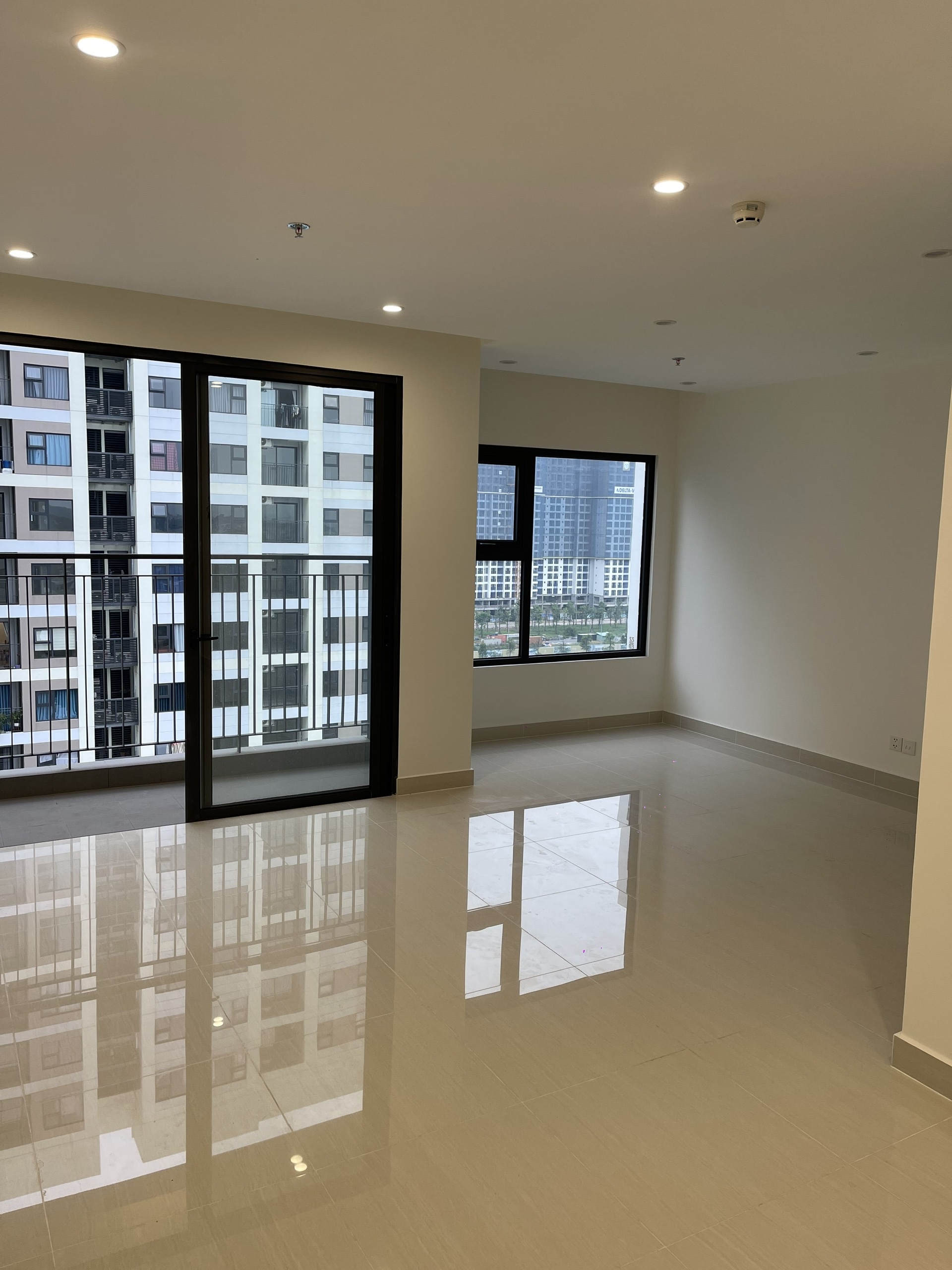 Bán căn hộ 2PN+ The Origami Vinhomes Grand Park | View công viên cầu vồng | Giá 3,8 tỷ (bao thuế phí)