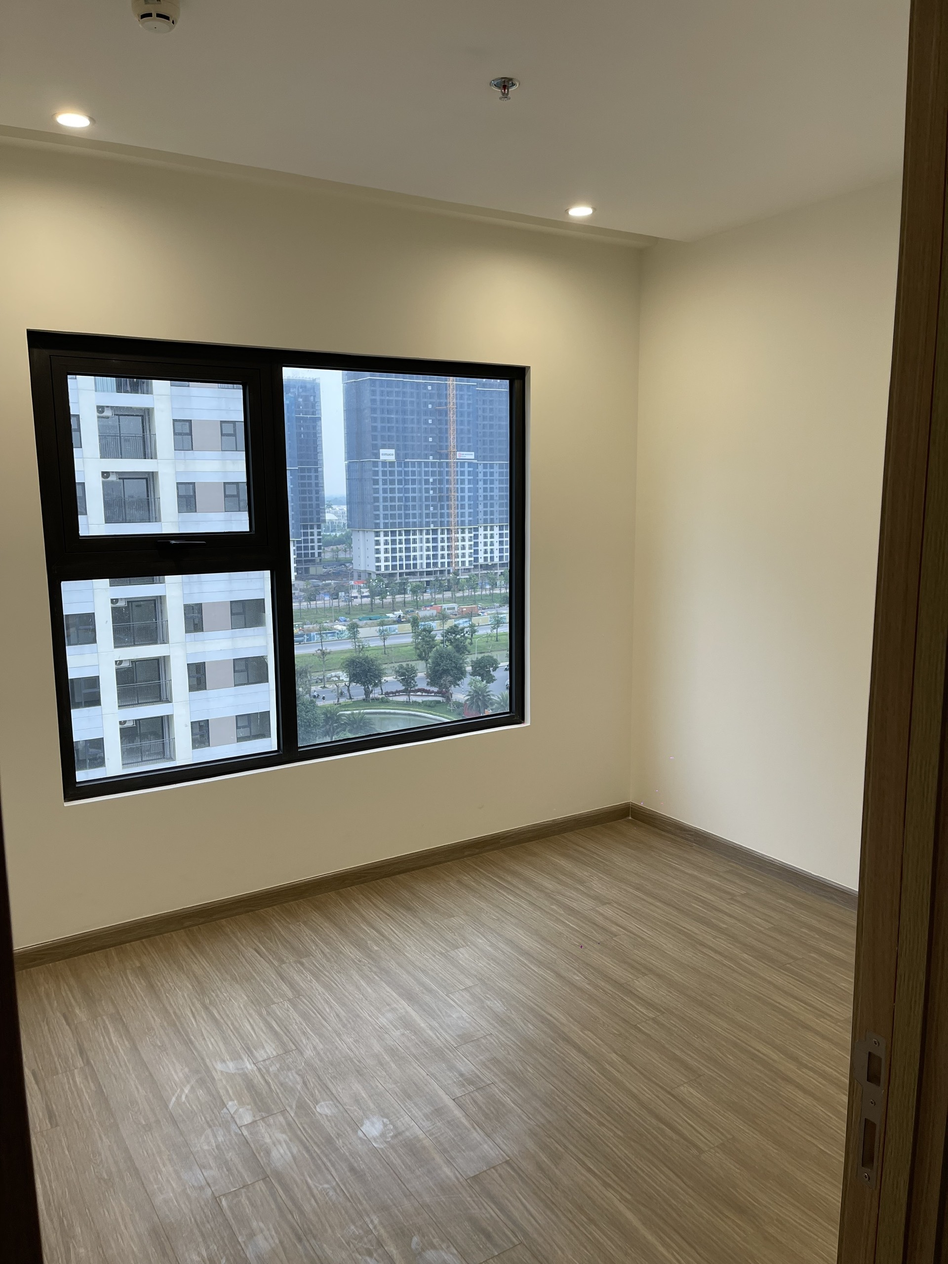 Bán căn hộ 2PN+ The Origami Vinhomes Grand Park | View công viên cầu vồng | Giá 3,8 tỷ (bao thuế phí) - ảnh 2