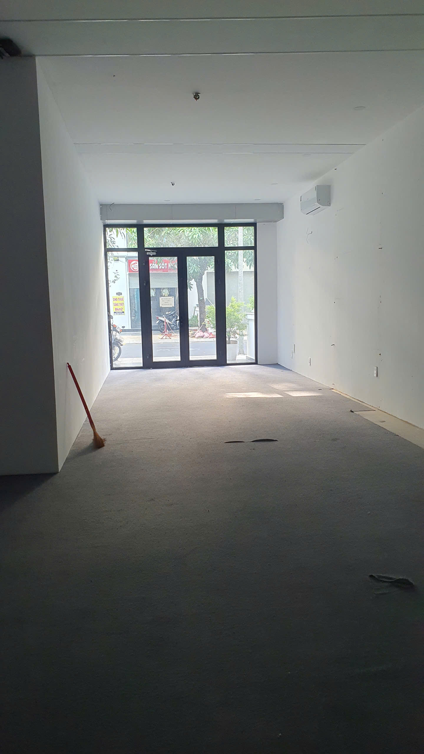 CHO THUÊ MẶT BẰNG TẦNG TRỆT+ LẦU 1 NHÀ PHỐ 126M2 MANHATTAN - VINHOMES GRAND PARK QUẬN 9 GIÁ 25TR/THÁNG (TL) - ảnh 3