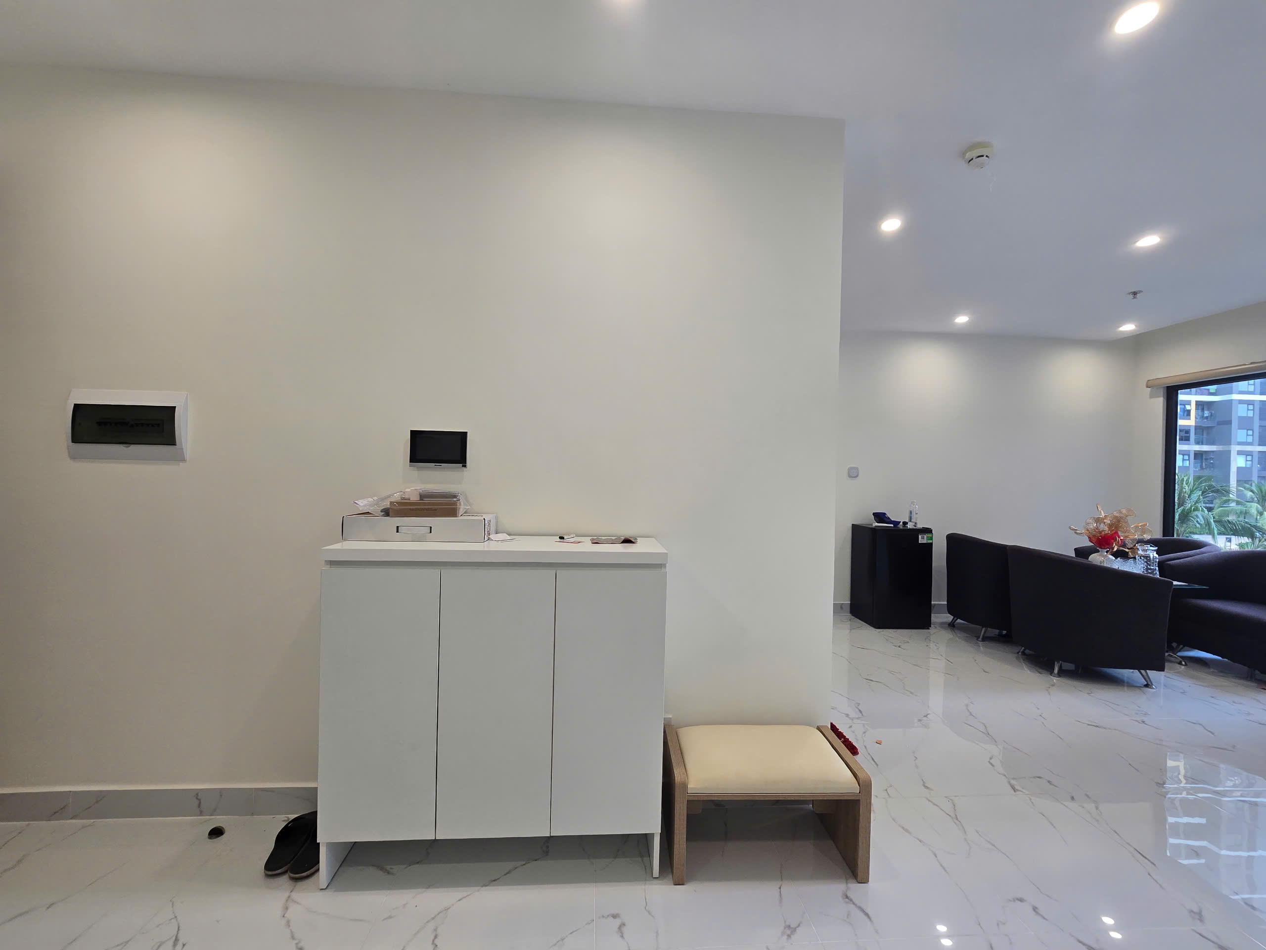 Căn hộ 2PN+ tại phân khu The Beverly Solari, Vinhomes Grand Park| Bếp, rèm.