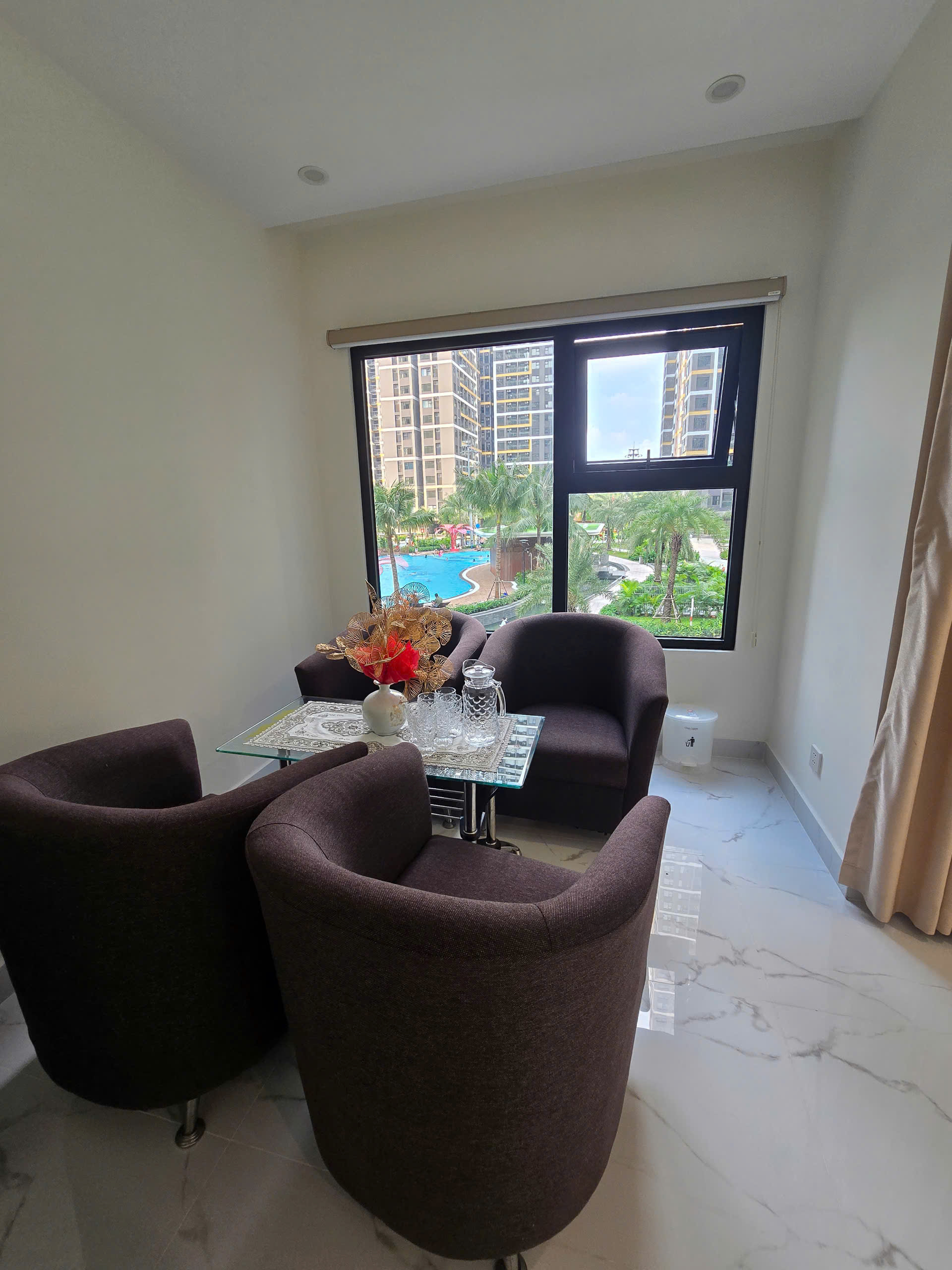 Căn hộ 2PN+ tại phân khu The Beverly Solari, Vinhomes Grand Park| Bếp, rèm. - ảnh 6