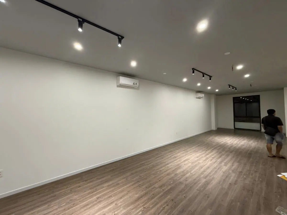 Cho thuê nhà phố 176m2 Vinhomes Grand Park. Giá 50tr/tháng, có thang máy, máy lạnh - ảnh 6