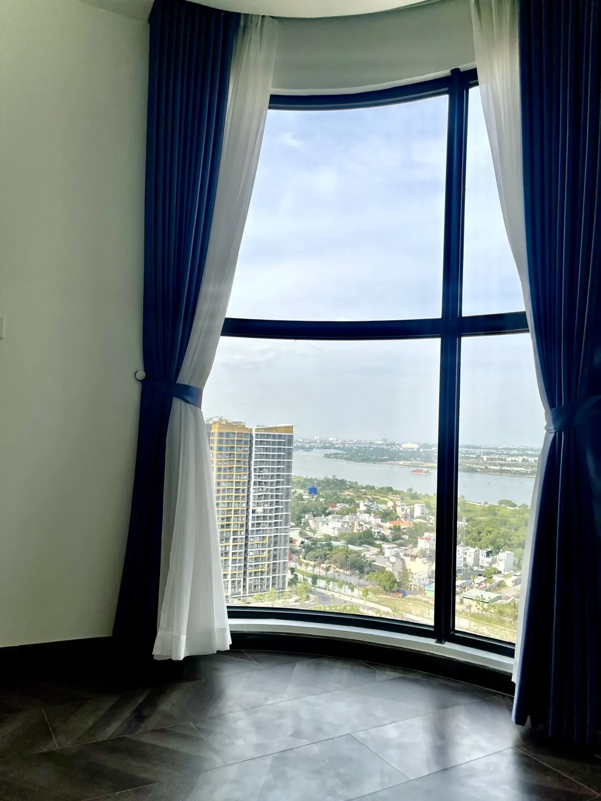Bán Căn hộ 2PN The Beverly - "View Kép" Sông Đồng Nai & Hồ Bơi Resort - Bếp Rèm - 5.6 Tỷ - ảnh 7
