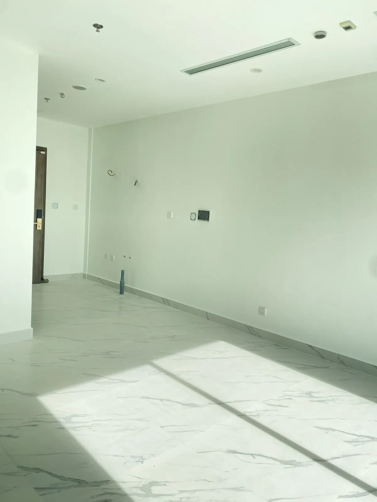 Cho Thuê Căn hộ Studio The Beverly - View Công Viên 36ha Tuyệt Đẹp - Chỉ 5.5 Triệu/Tháng - ảnh 9