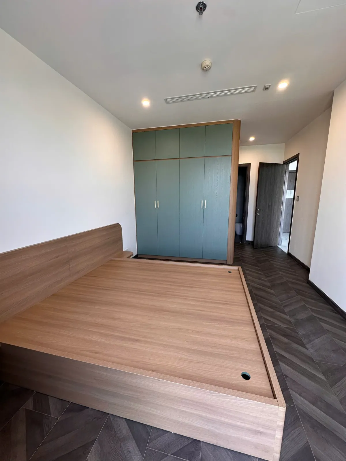BÁN - 3PN THE BEVERLY - 100M² - 9.8 TỶ BTP - ảnh 3