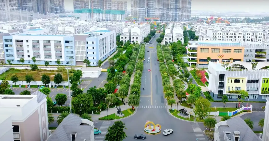BÁN NHÀ PHỐ VINHOMES GRAND PARK MANHATTAN – 28 TỶ BAO THUẾ PHÍ