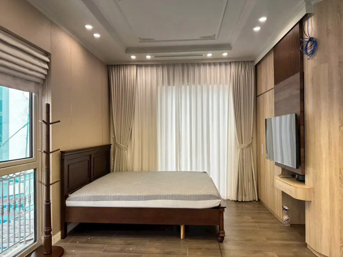 CHO THUÊ - Biệt thự full nội thất Vinhomes Grand Park- gái 135tr/tháng - ảnh 2