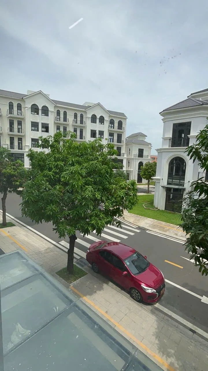 CHO THUÊ - Nhà phố 84m2 5 tầng Vinhomes Q9 - giá 35tr/tháng, có thang máy có máy lạnh âm trần - ảnh 10